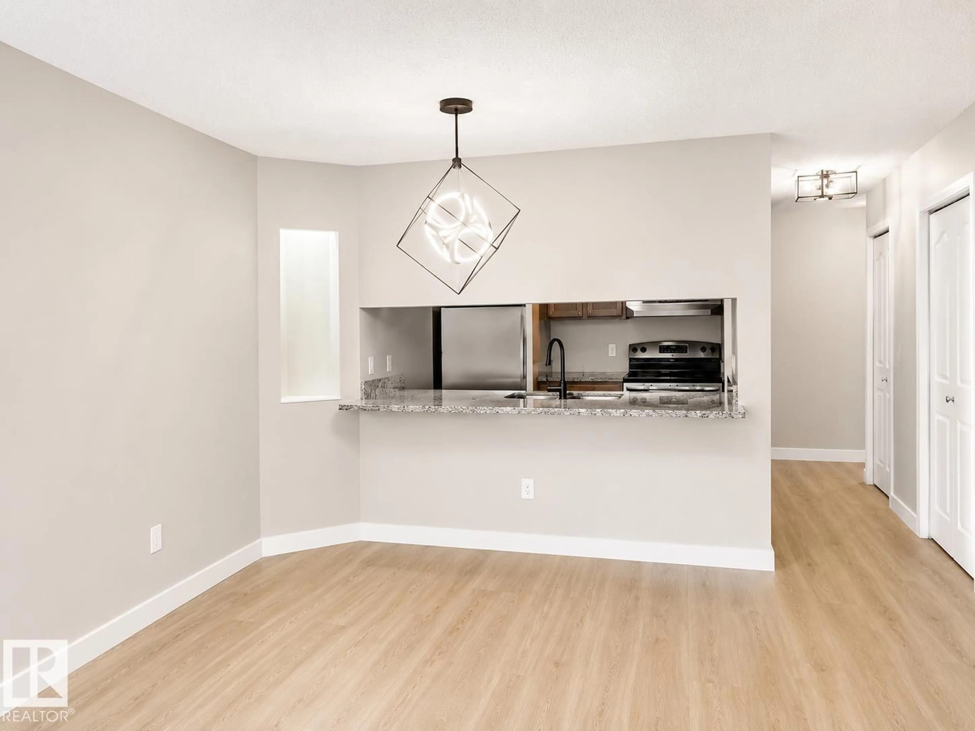 Open concept kitchen, unknown for 17447 98A AV, Edmonton Alberta T5T6M4