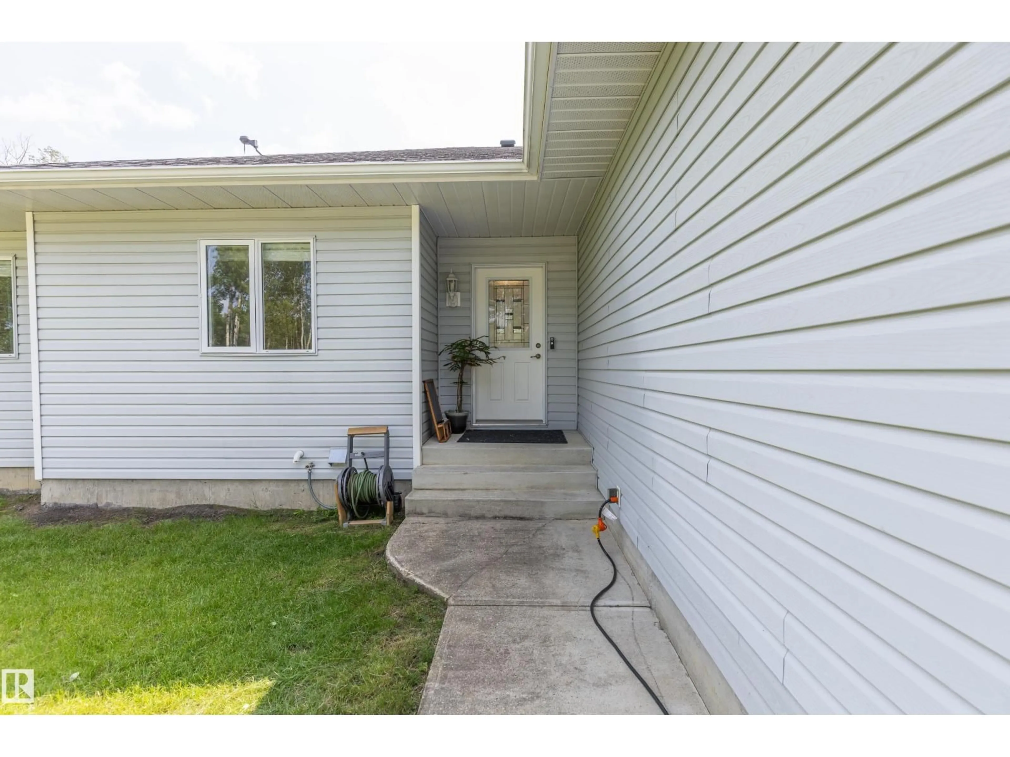 Unknown for 53051 - 25 RGE ROAD 211, Rural Strathcona County Alberta T8G2C6