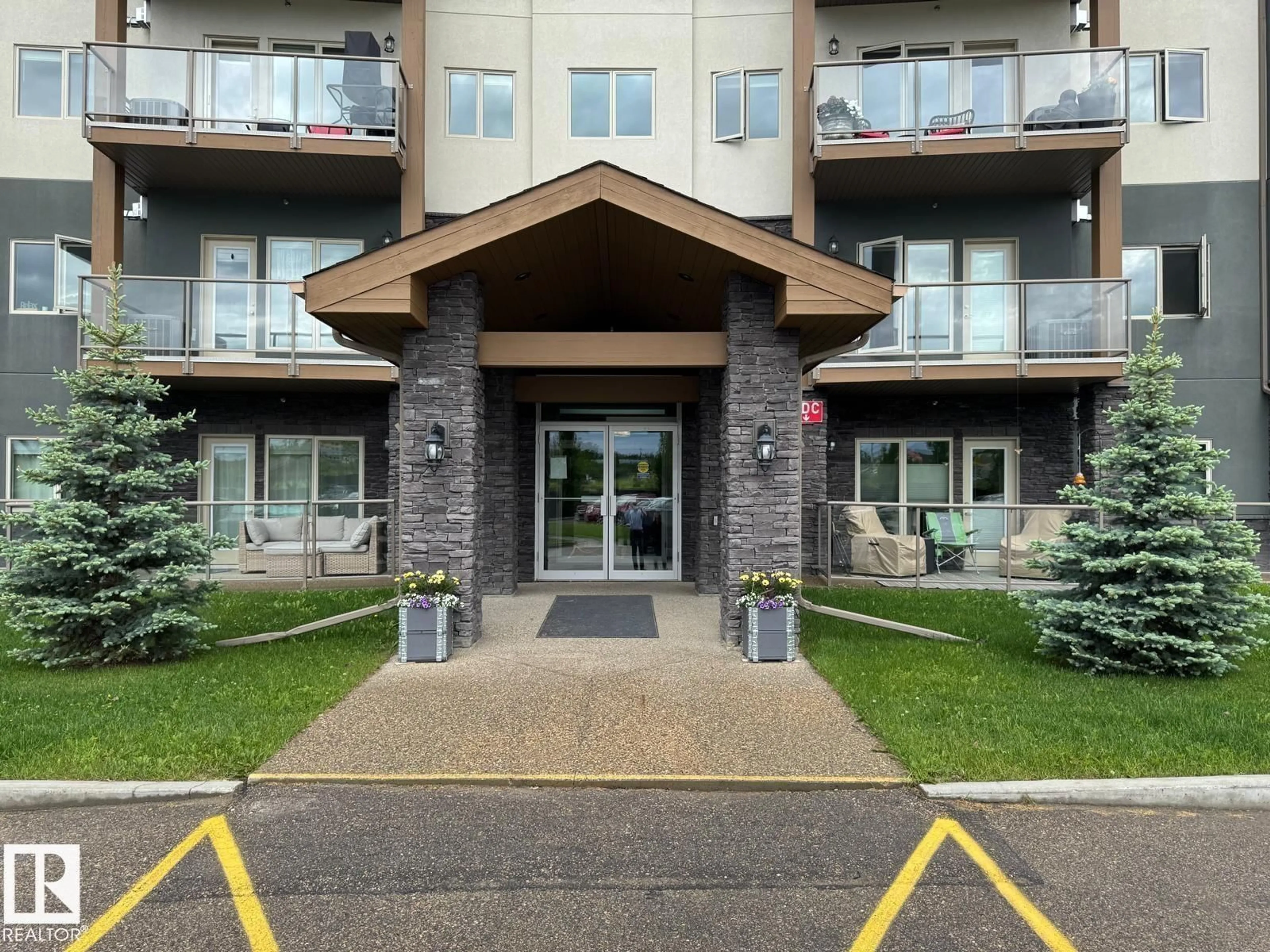 Unknown for 201 - 5201 BROUGHAM DRIVE, Drayton Valley Alberta T7A0C8