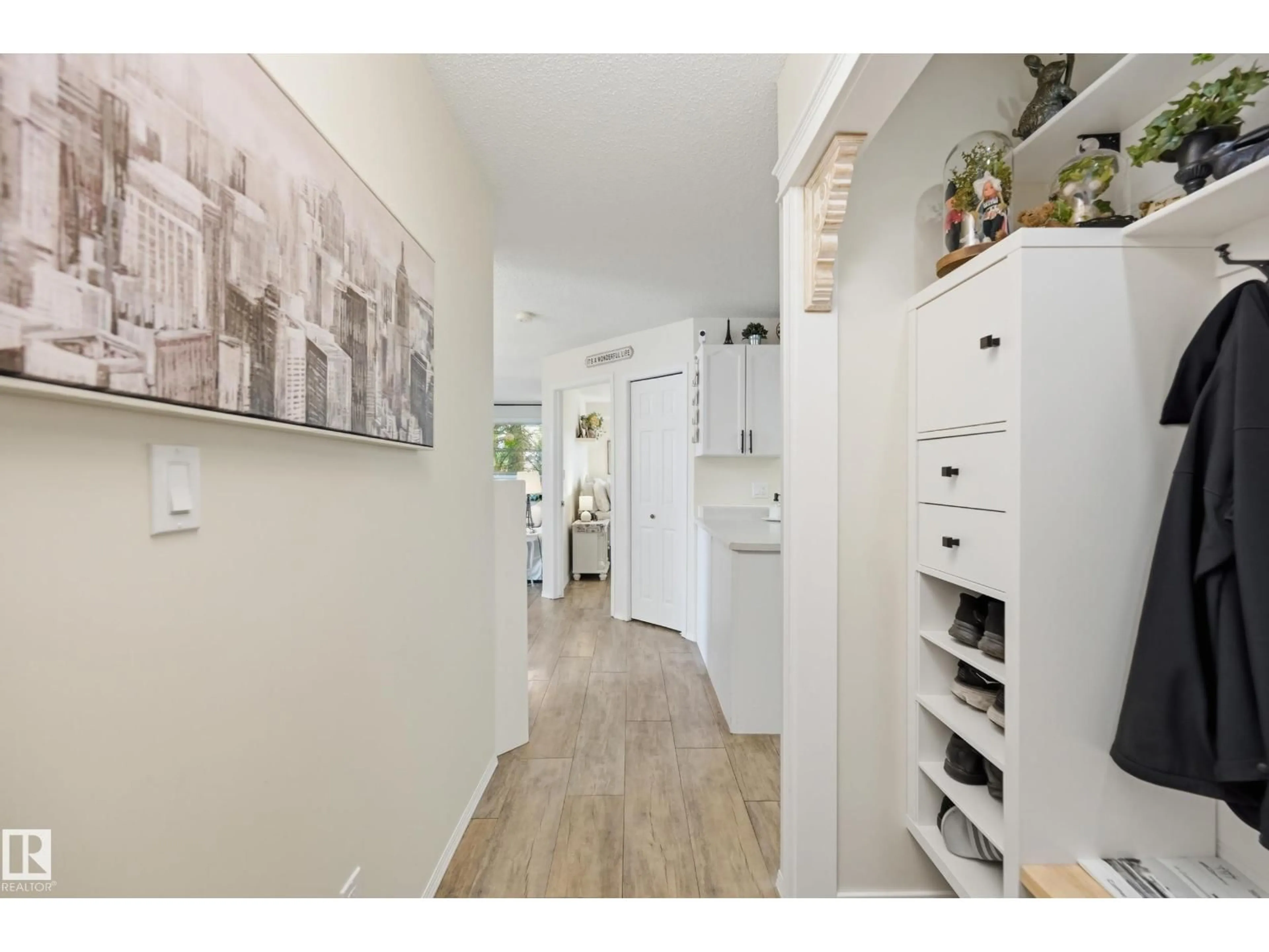 Indoor entryway for 208 - 9760 176 ST, Edmonton Alberta T5T5Z5
