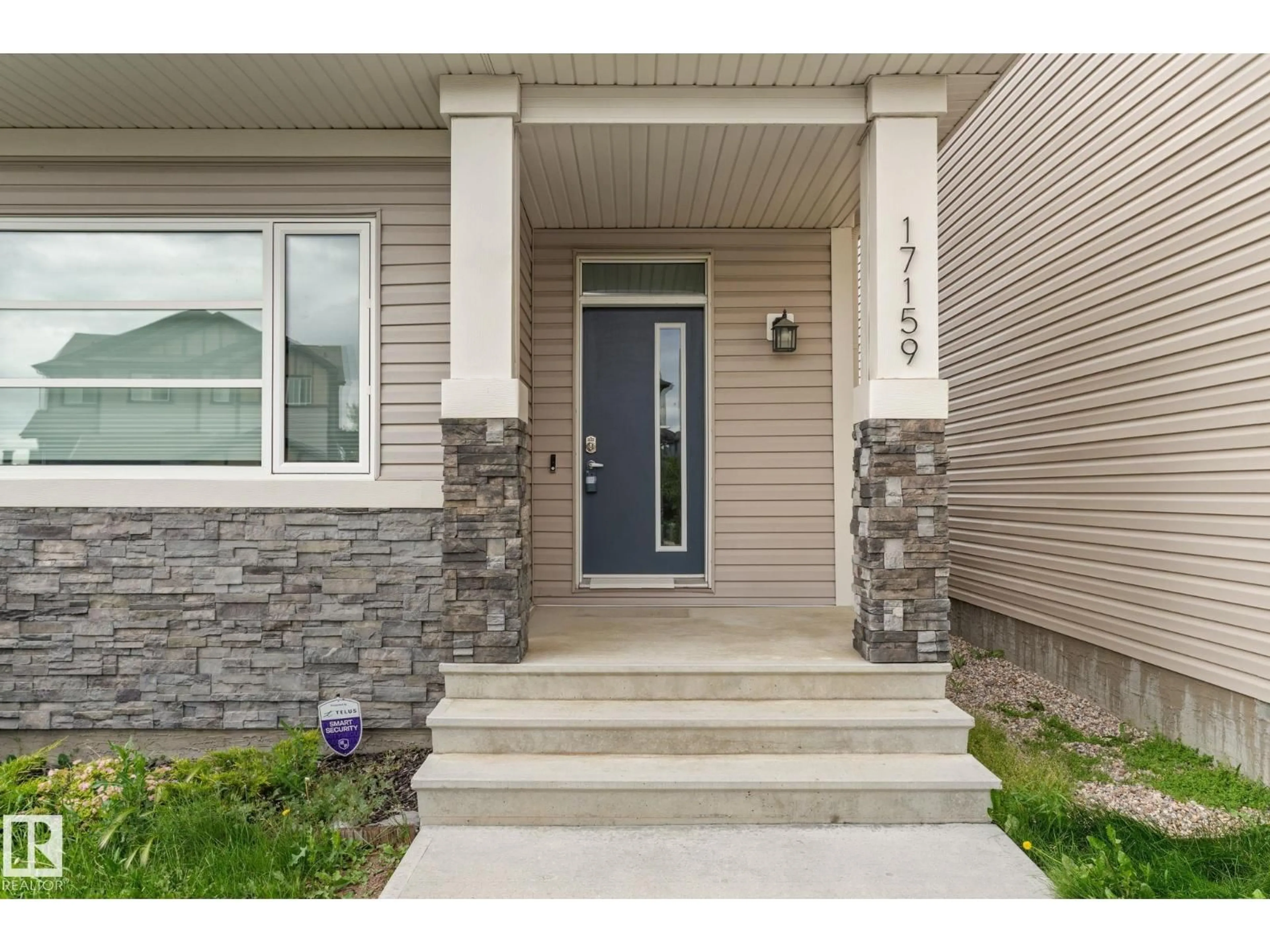 Indoor entryway for 17159 49 ST, Edmonton Alberta T5Z0J1