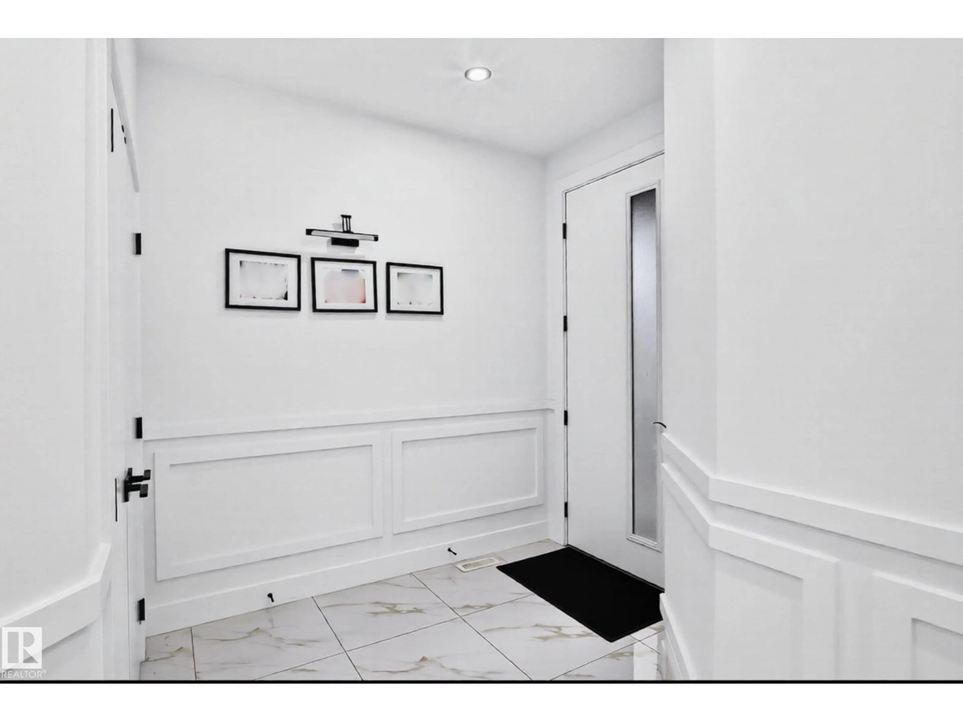 Indoor entryway for SW - 1924 164 ST, Edmonton Alberta T6W5J9