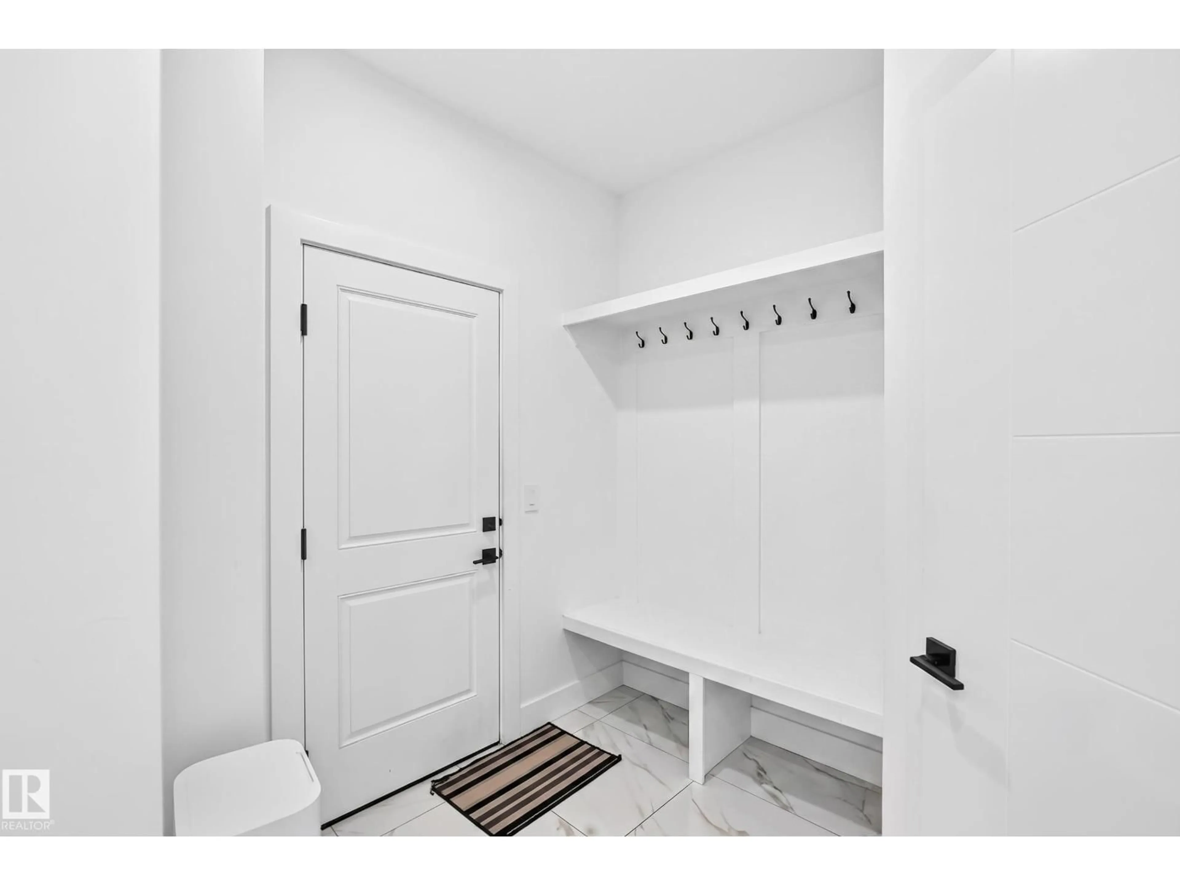 Unknown for SW - 1924 164 ST, Edmonton Alberta T6W5J9