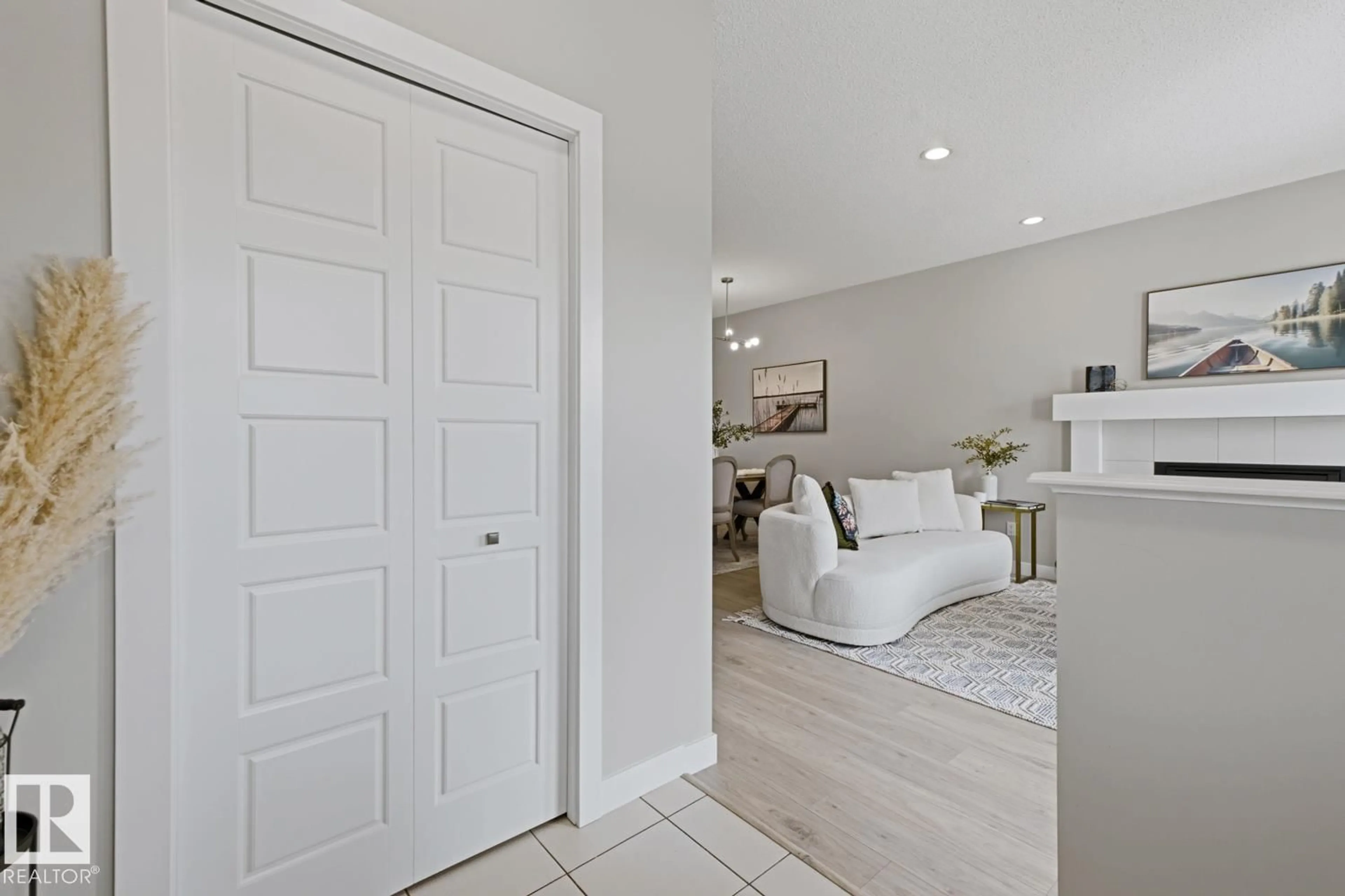 Indoor entryway for NW - 17677 60A ST, Edmonton Alberta T5Y3N9