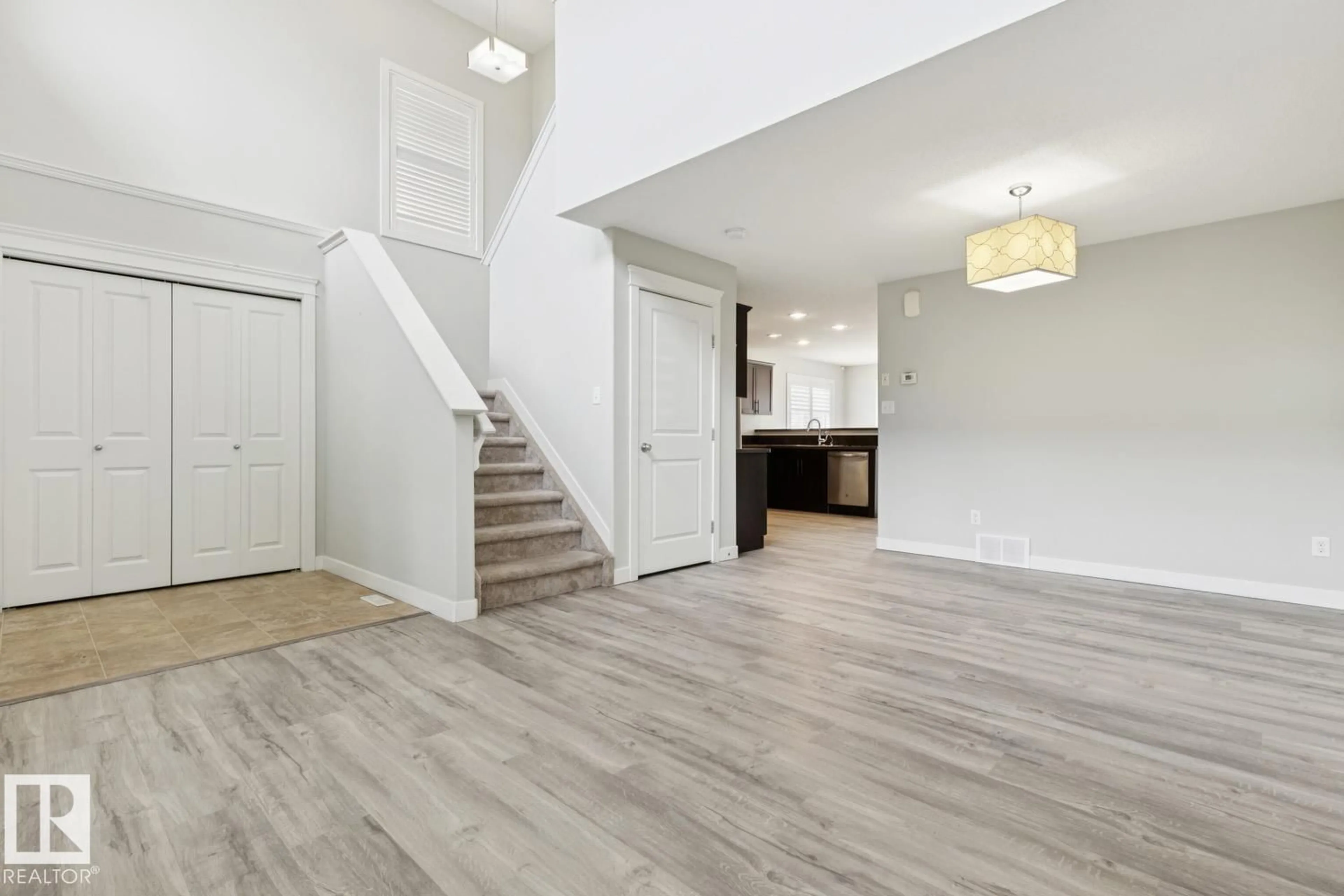 Unknown for 4058 MORRISON WY, Edmonton Alberta T5E6S3