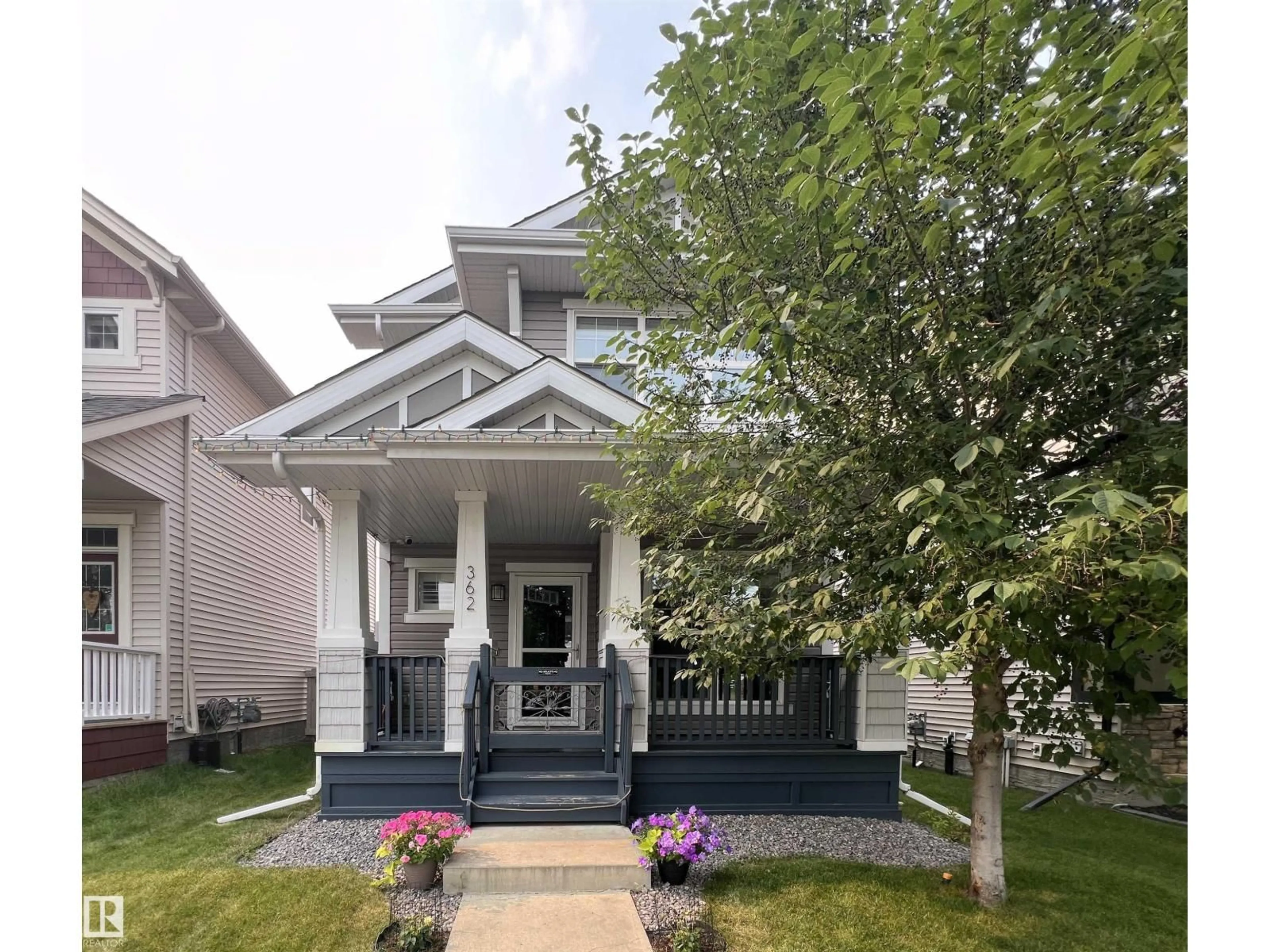 Home with vinyl exterior material, street for 362 CHAPPELLE DR, Edmonton Alberta T6W2Z2