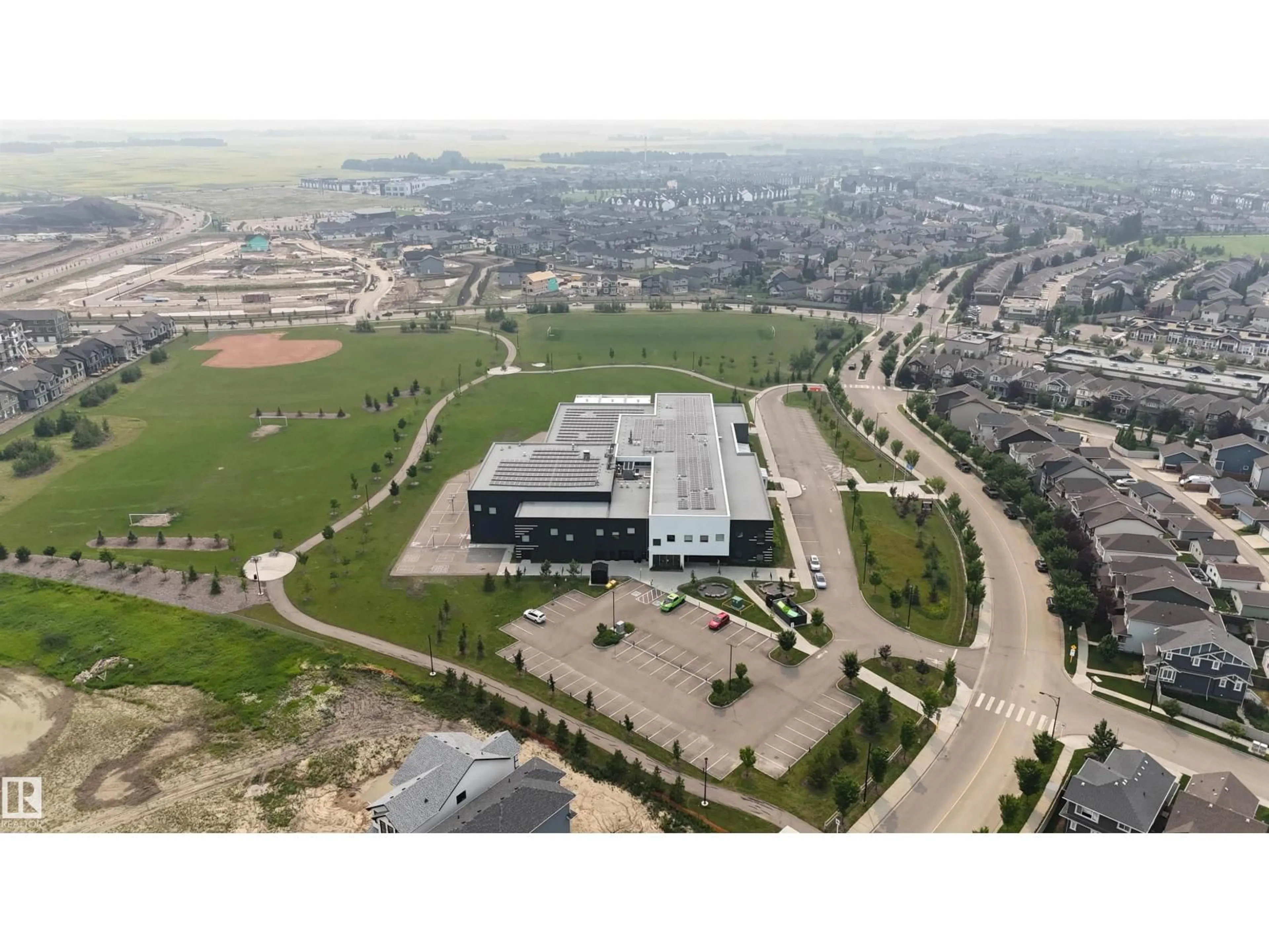 A pic from outside/outdoor area/front of a property/back of a property/a pic from drone, building for 362 CHAPPELLE DR, Edmonton Alberta T6W2Z2