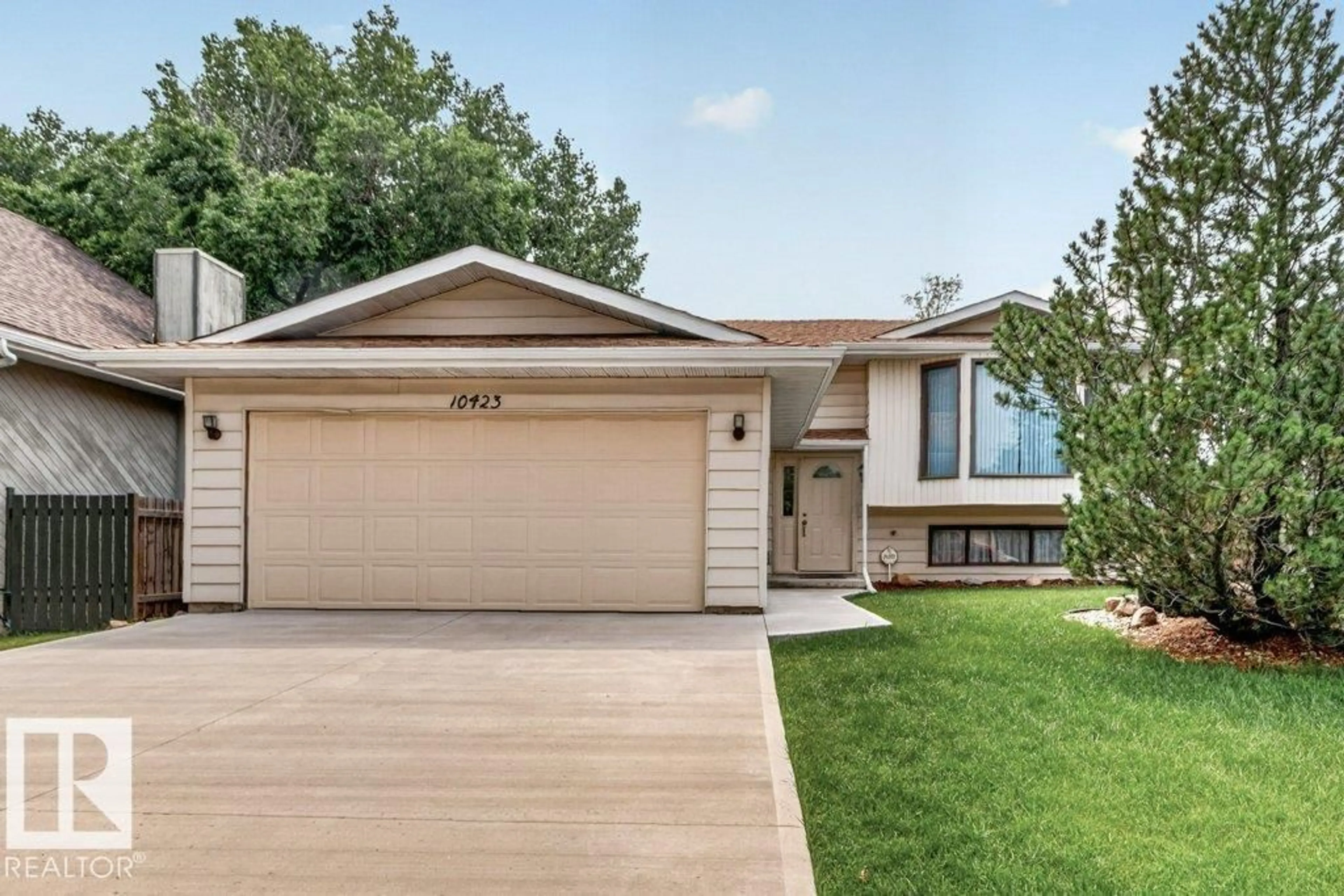 Unknown for 10423 33 AV, Edmonton Alberta T6J4B3