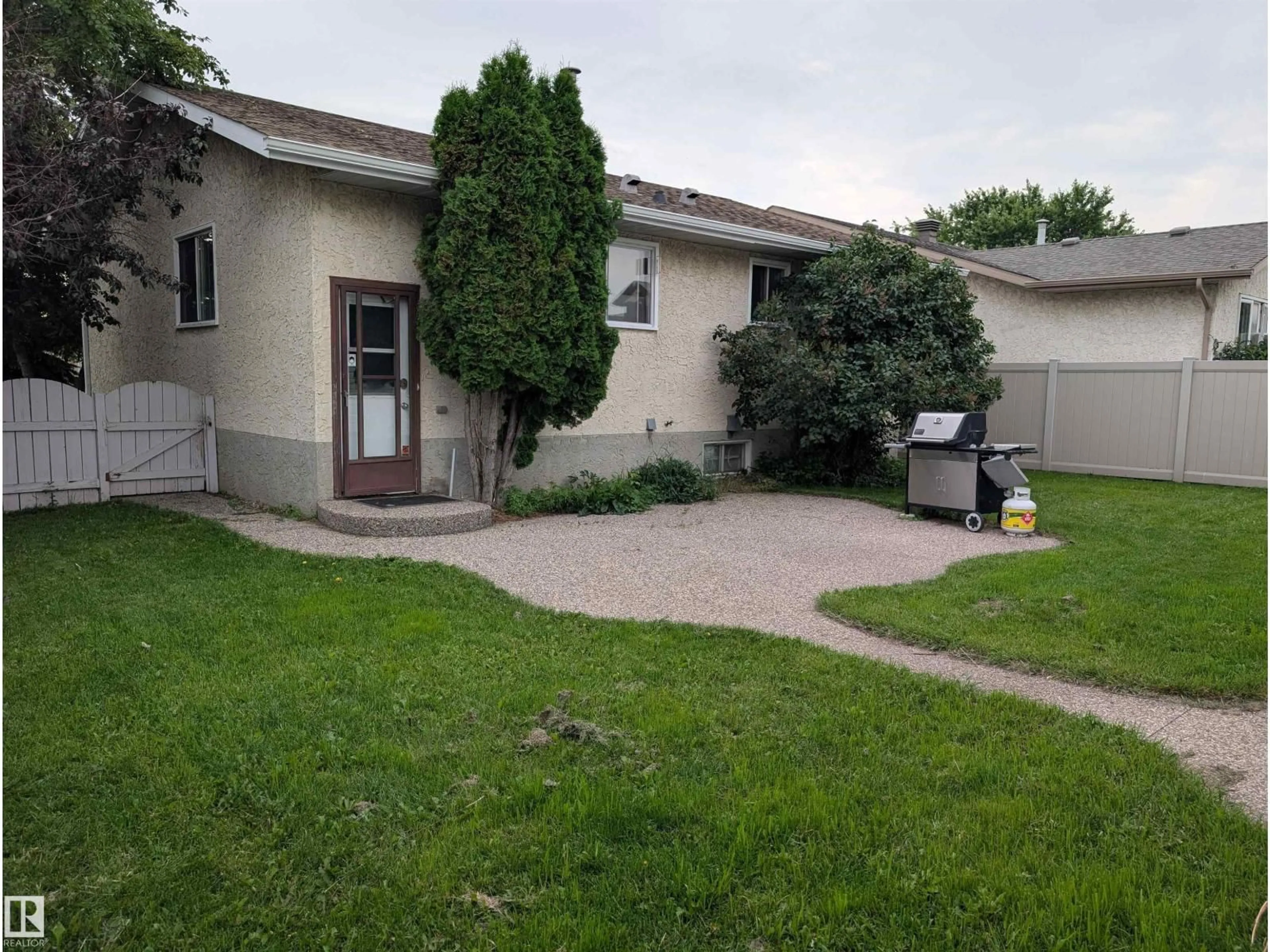 A pic from outside/outdoor area/front of a property/back of a property/a pic from drone, street for NW - 14228 22 ST, Edmonton Alberta T5Y1E5