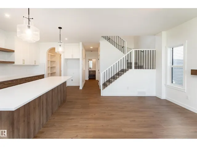 18 TENUTO LI, Spruce Grove 5