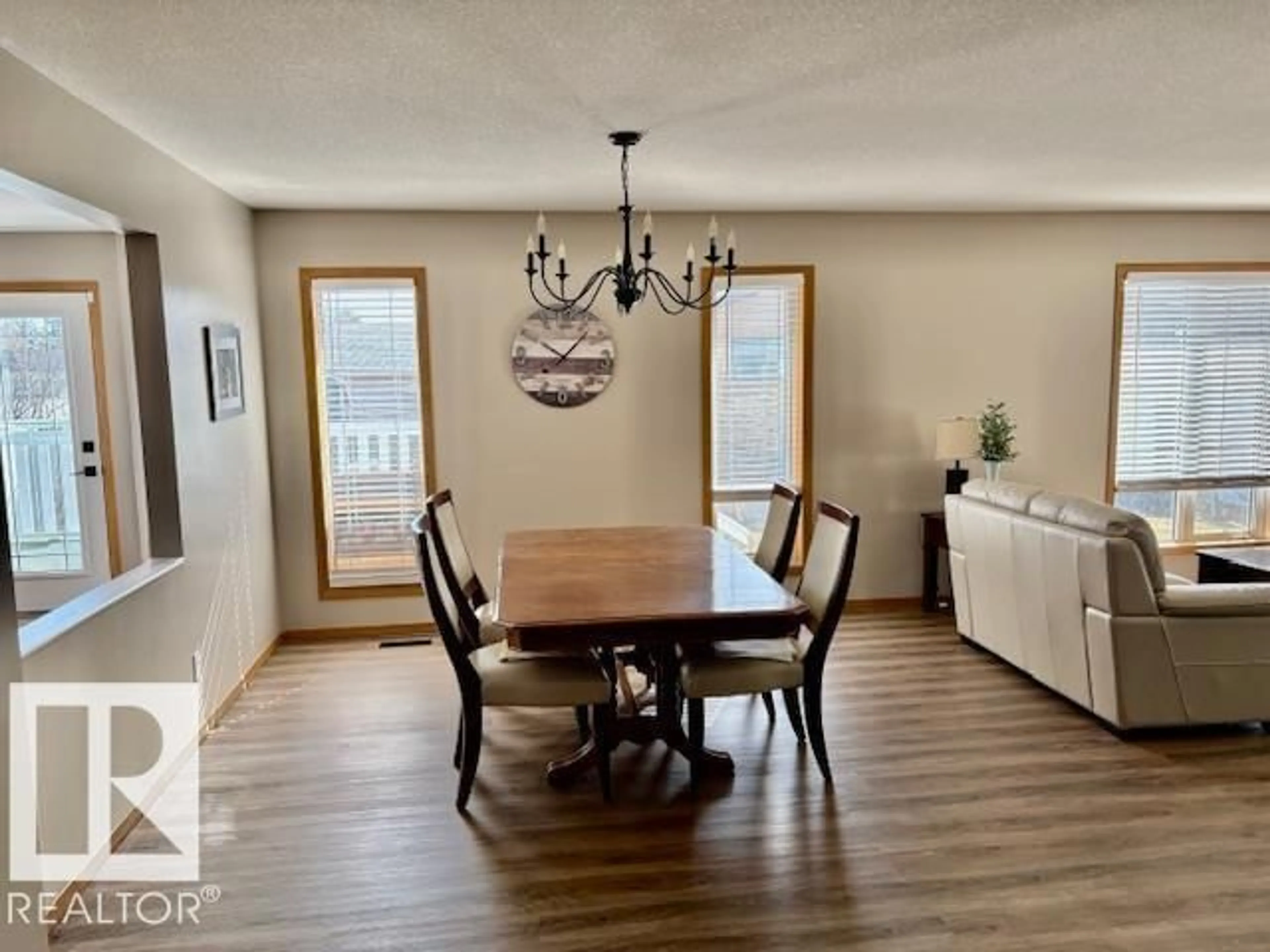 Dining room, wood/laminate floor for 5609 45A ST, Vegreville Alberta T9C1E1