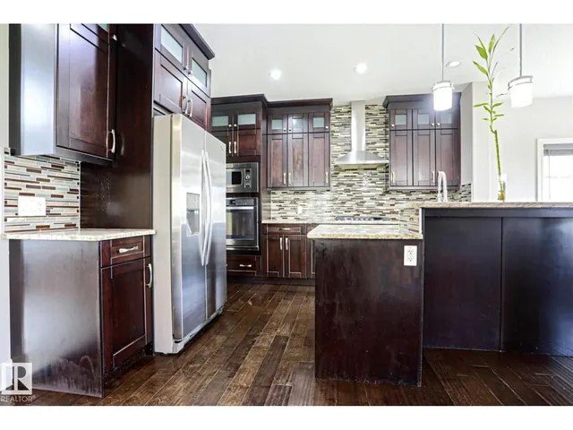 4642 CHARLES WY, Edmonton 5