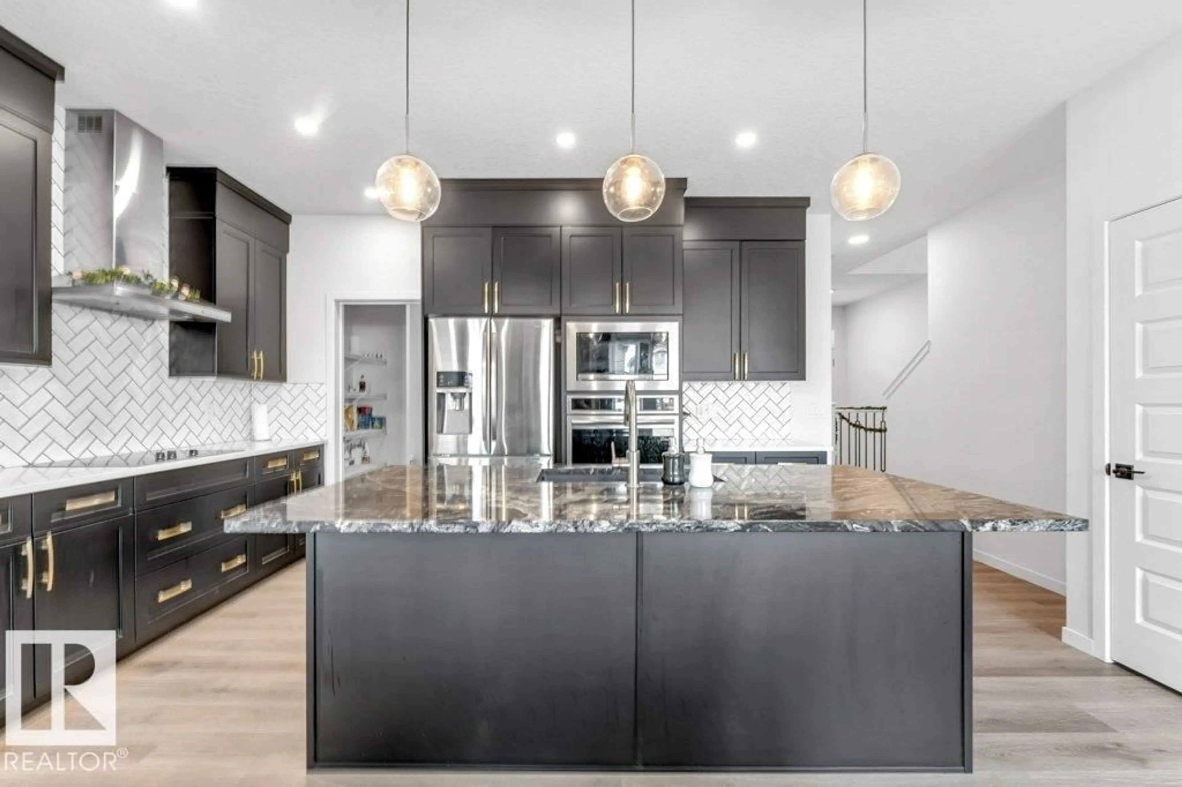 Contemporary kitchen, unknown for SW - 1910 159 ST, Edmonton Alberta T6W4X7