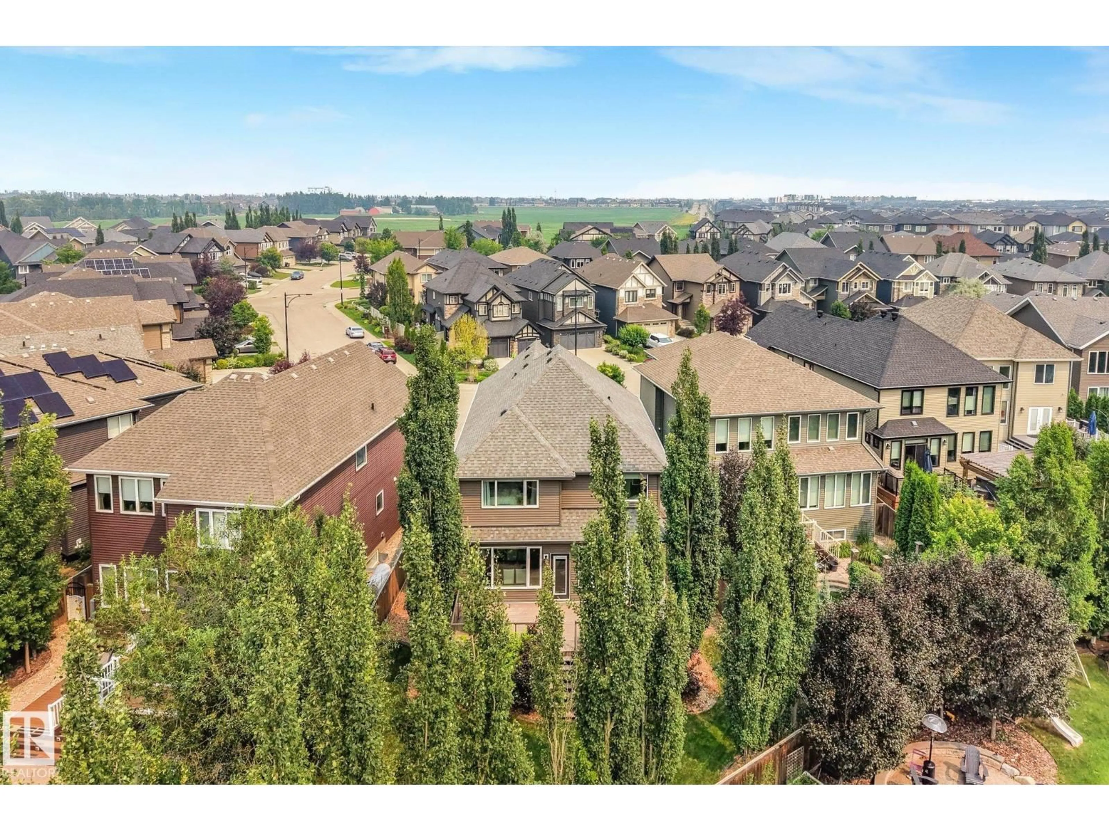 A pic from outside/outdoor area/front of a property/back of a property/a pic from drone, mountain view for 2722 KIRKLAND WY, Edmonton Alberta T6W2R4