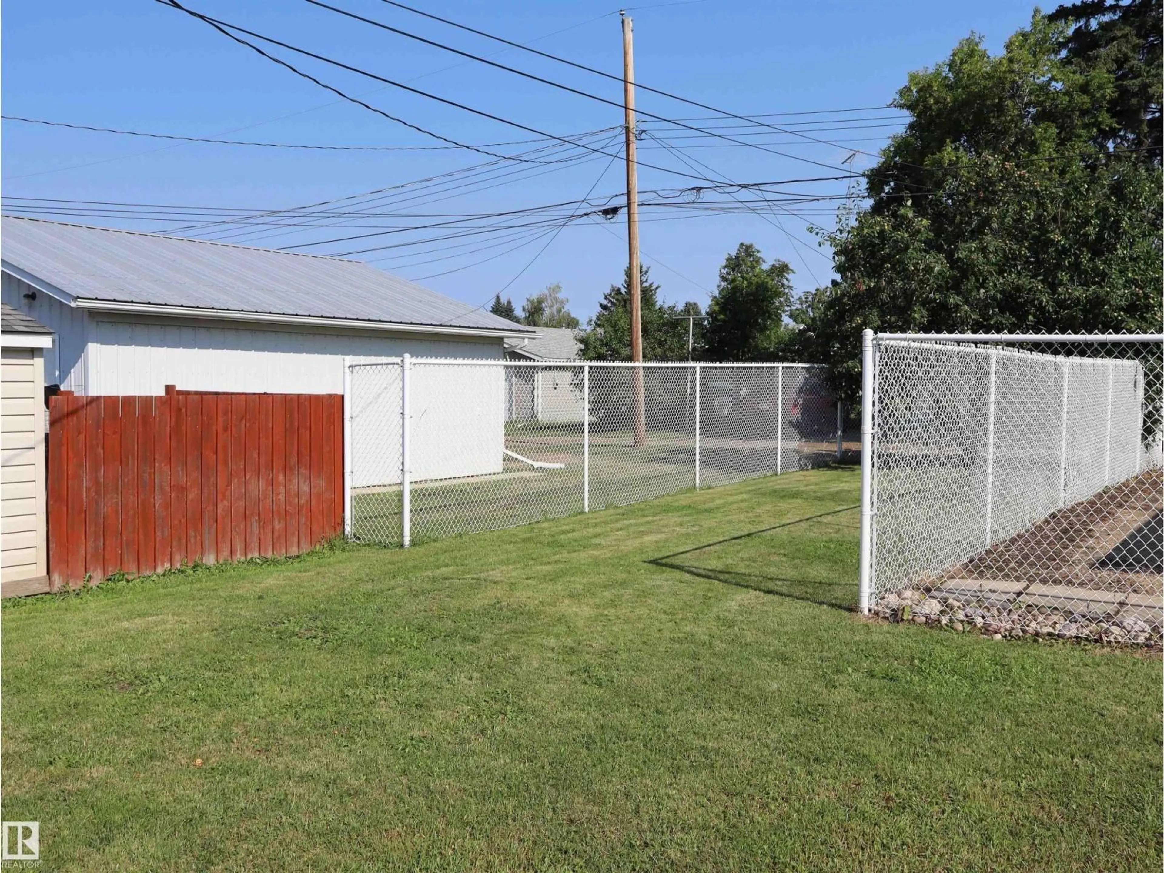 Shed for 4306 55 AVE, Barrhead Alberta T7N1K1