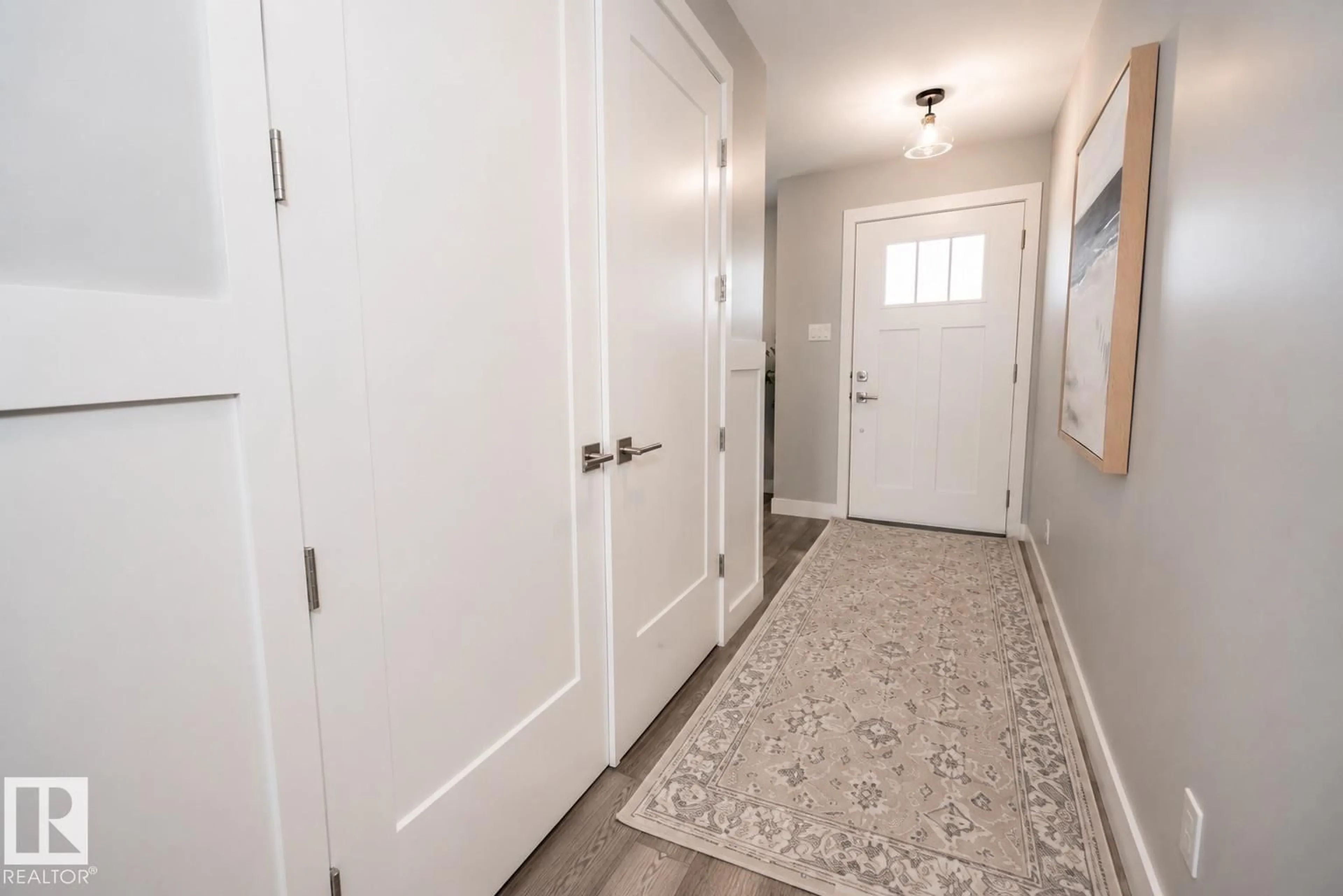 Indoor entryway for NW - 12107 131 AV, Edmonton Alberta T5L3M7