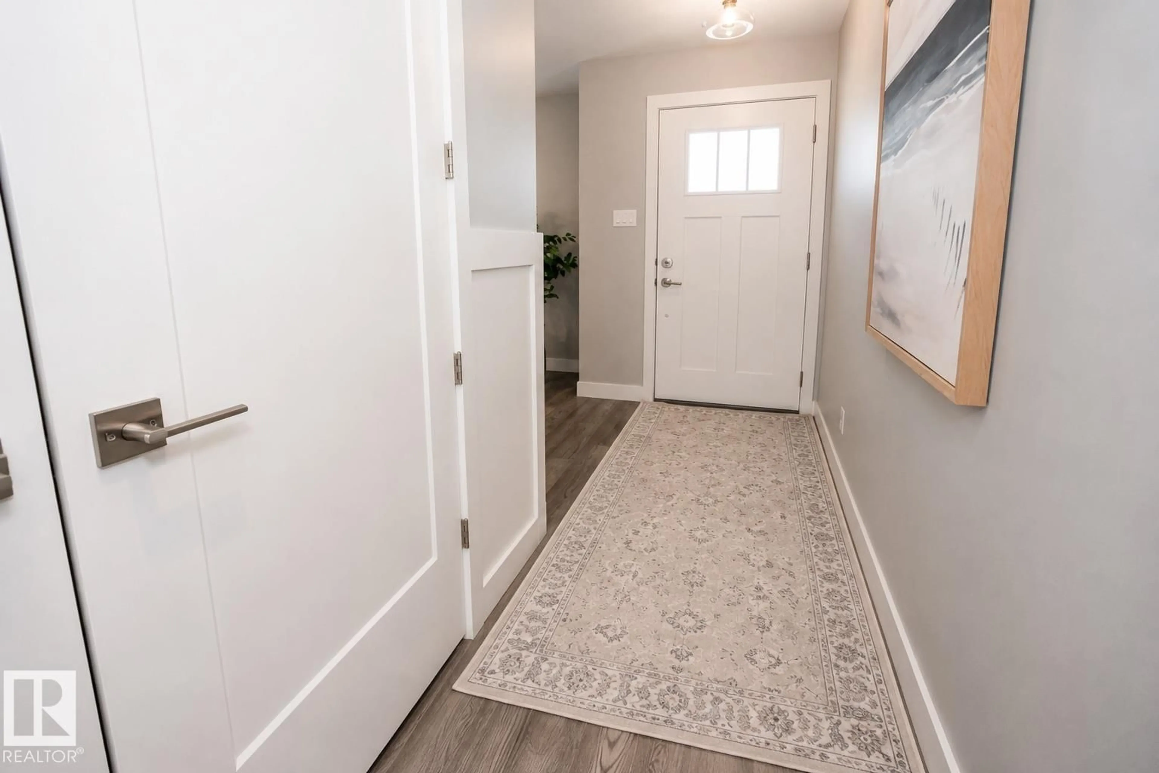 Indoor entryway for NW - 12107 131 AV, Edmonton Alberta T5L3M7