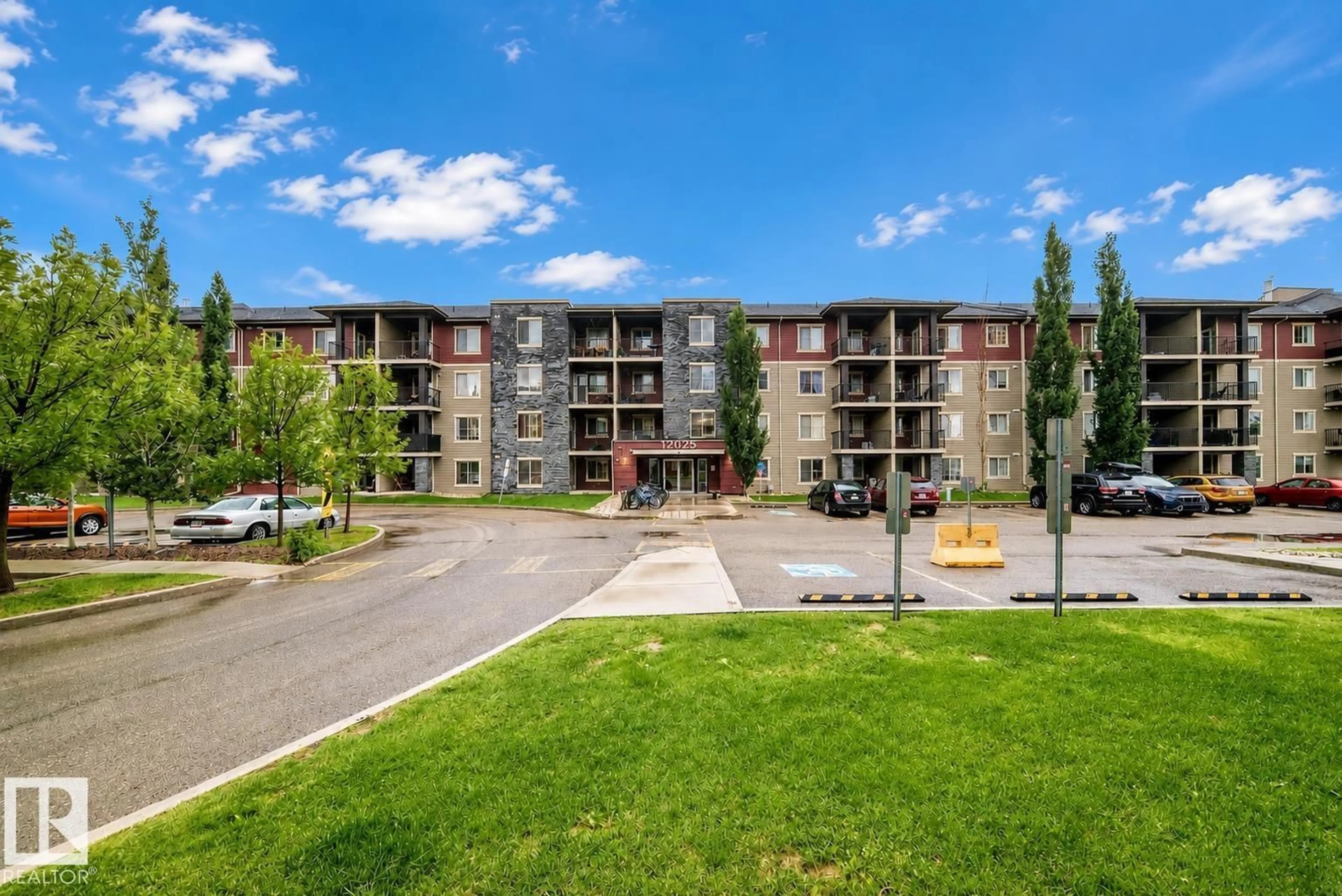 A pic from outside/outdoor area/front of a property/back of a property/a pic from drone, unknown for #404 - 12025 22 AV, Edmonton Alberta T6W2Y1