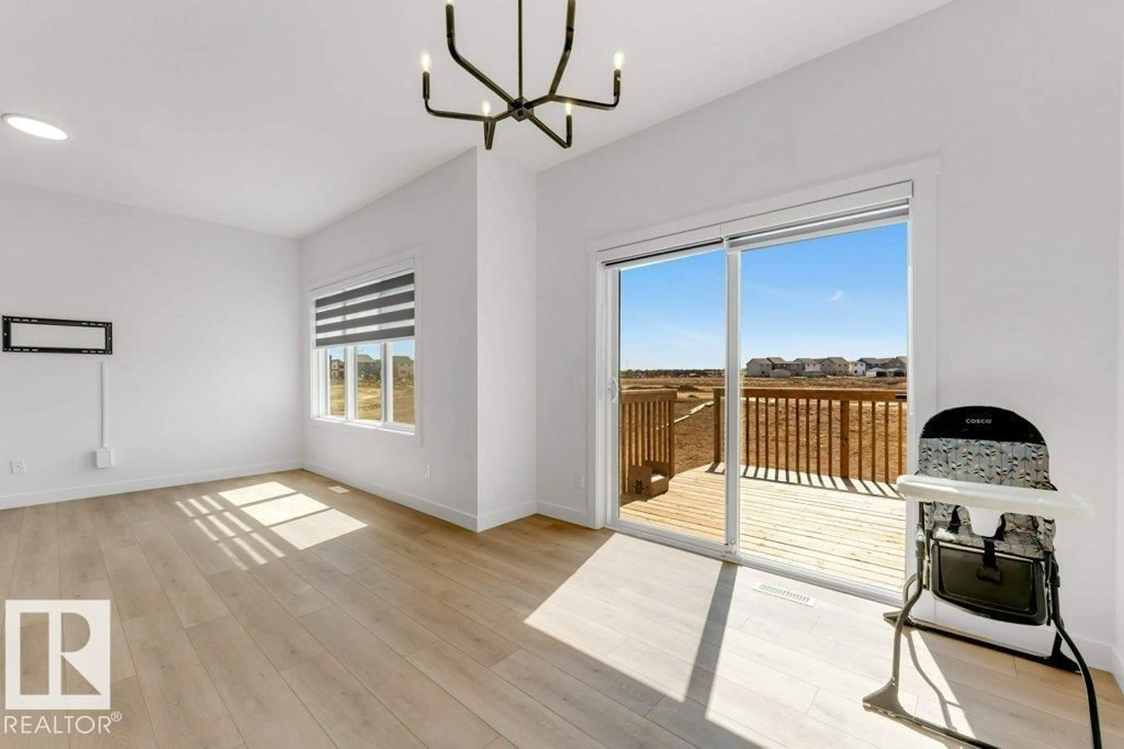 A pic of a room for 1116 CRISTALL CR, Edmonton Alberta T6W5S9