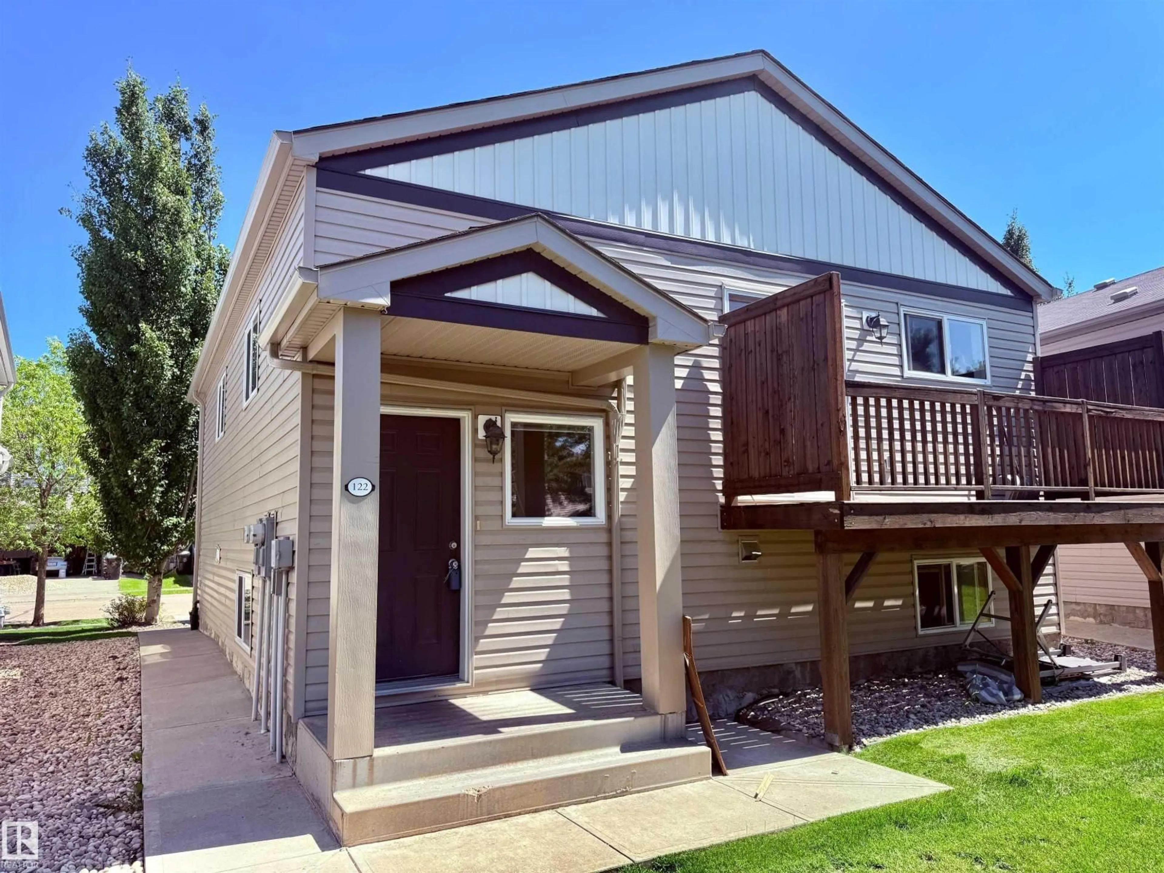 Home with vinyl exterior material, street for 142 - 122 SELKIRK PL, Leduc Alberta T9E0M9