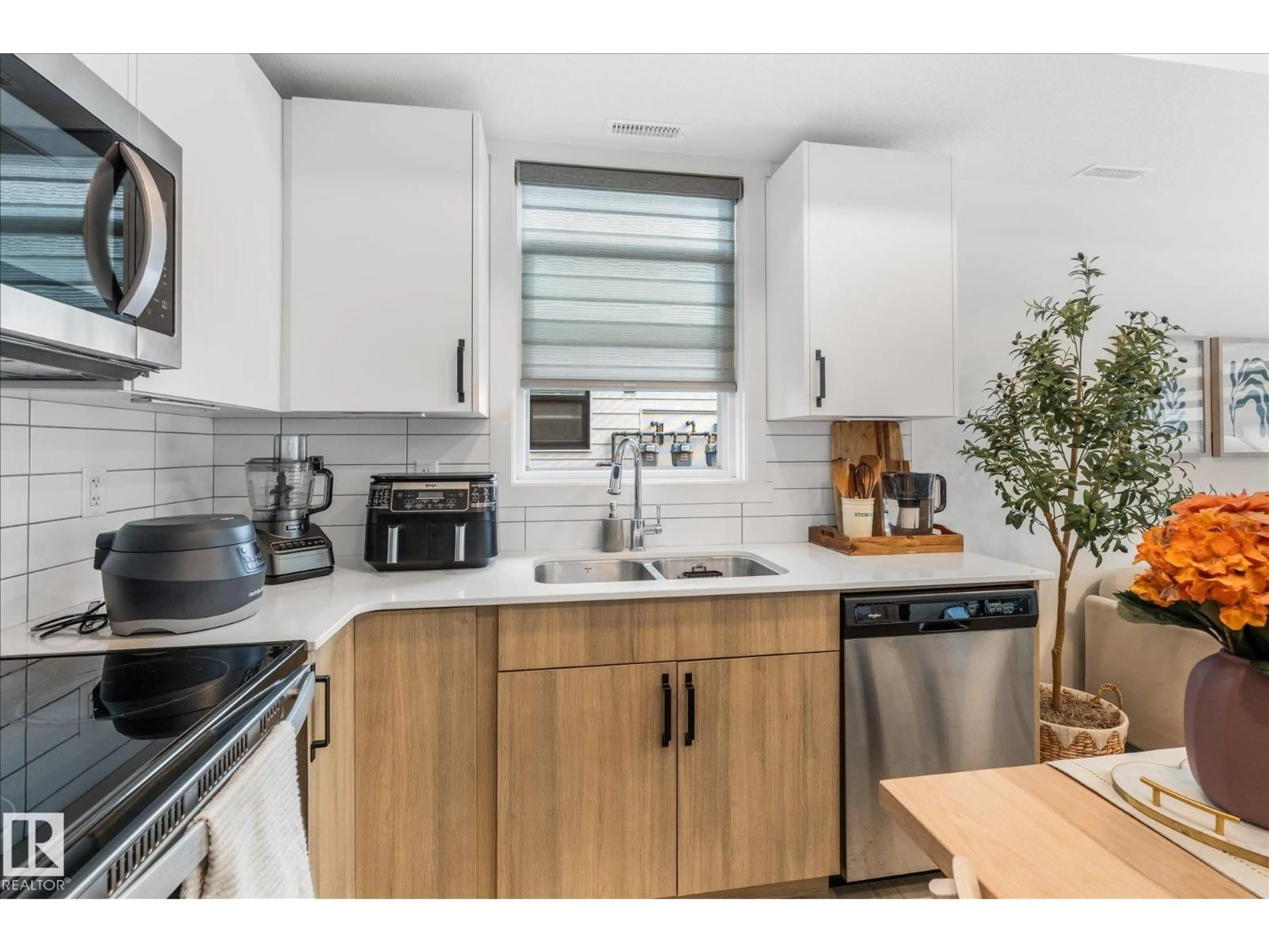 Standard kitchen, unknown for #104 - 860 SECORD BV, Edmonton Alberta T5T7R9