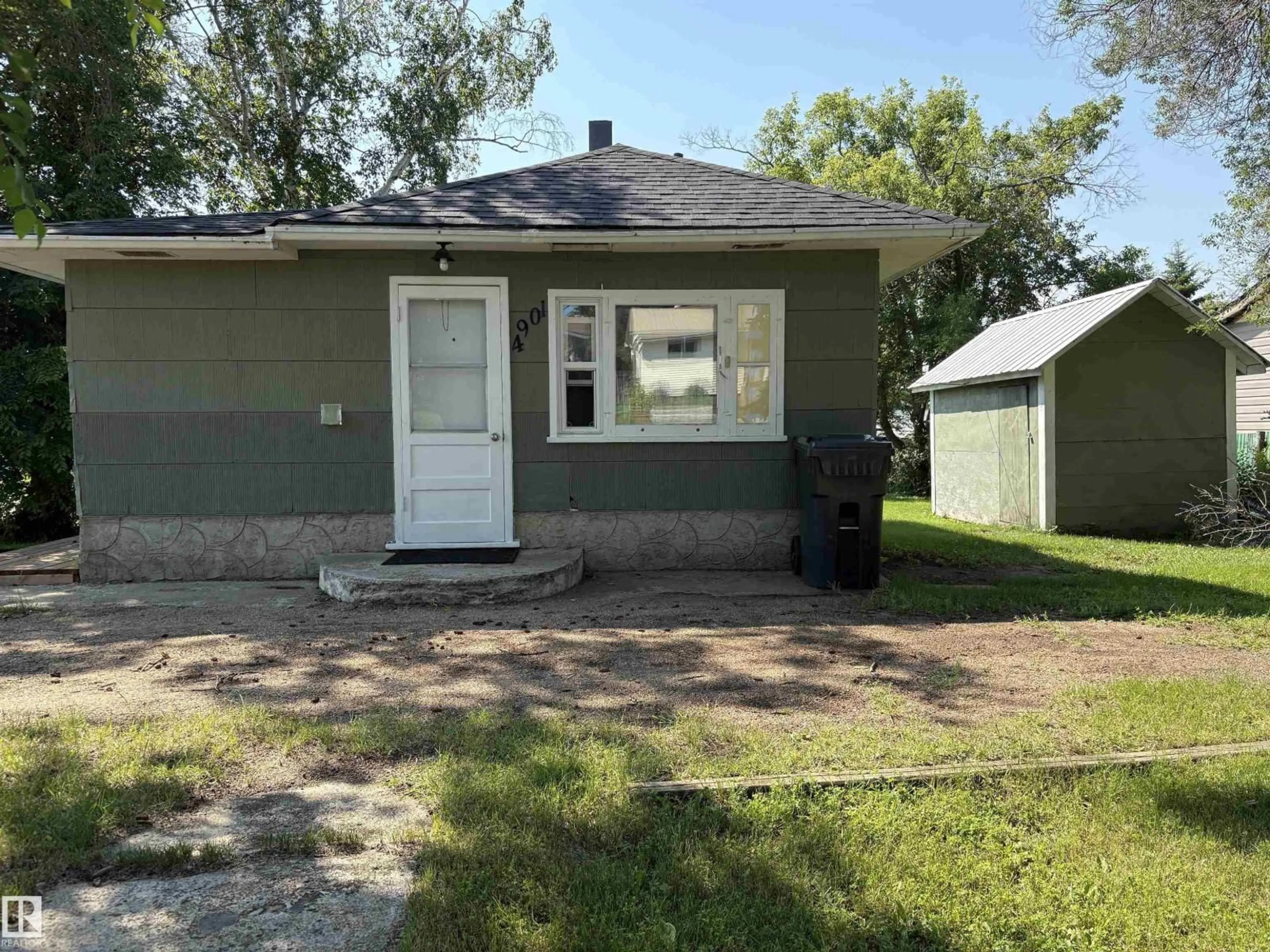 Shed for 4901 53 AV, Elk Point Alberta T0A1A0