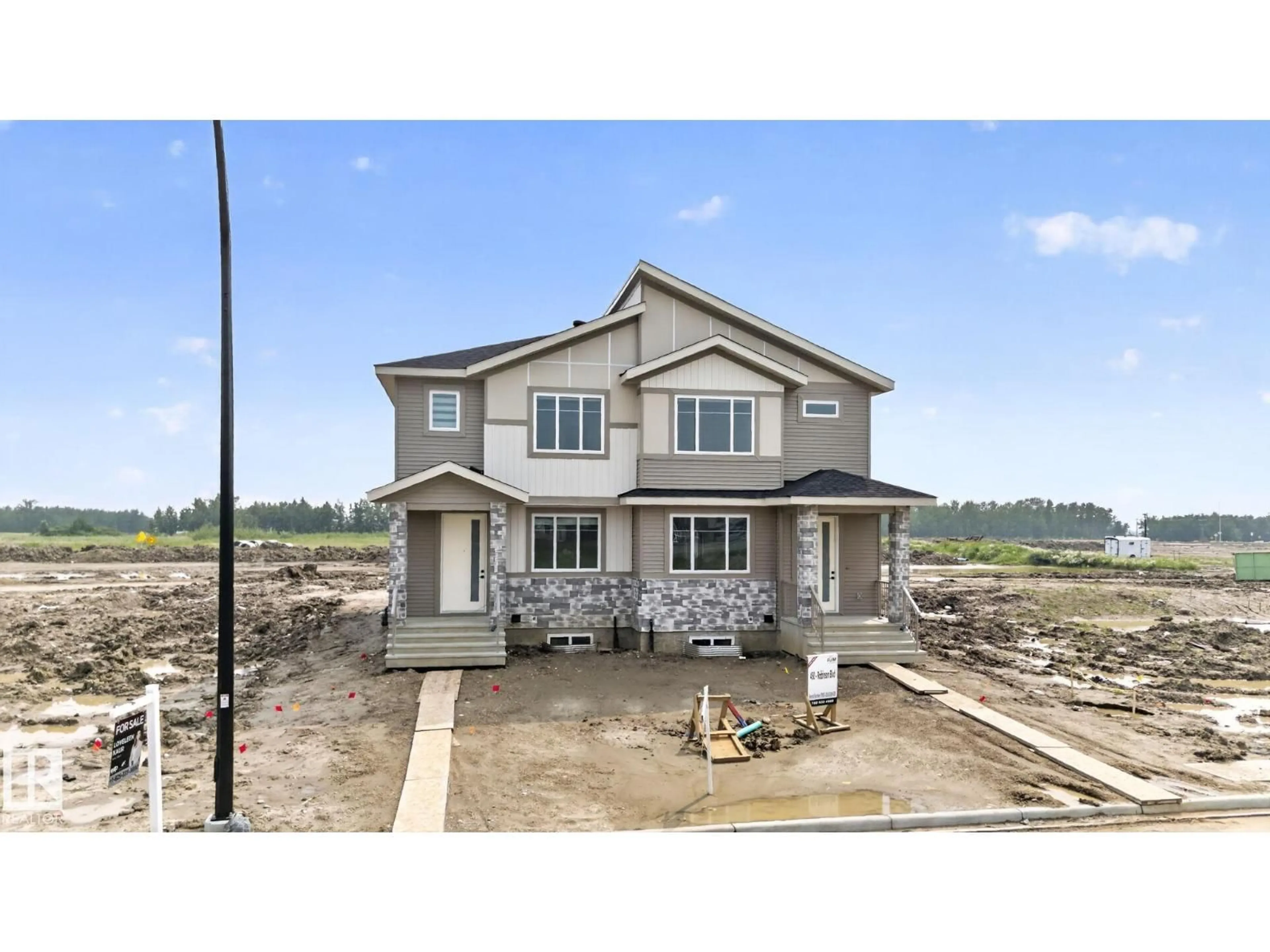 Unknown for 452 ROBINSON BLVD, Leduc Alberta T9E1P8