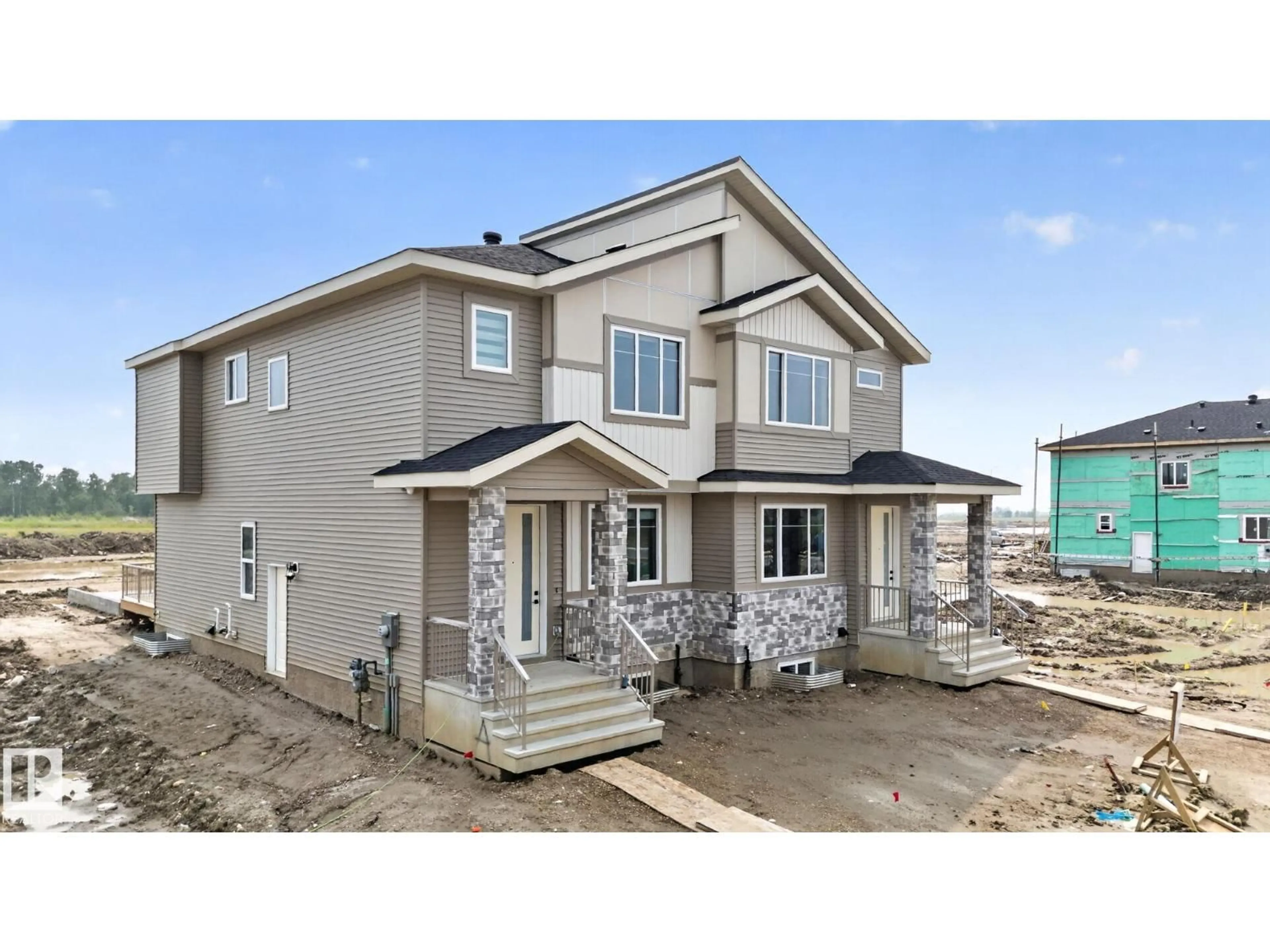 Home with vinyl exterior material, building for 452 ROBINSON BLVD, Leduc Alberta T9E1P8