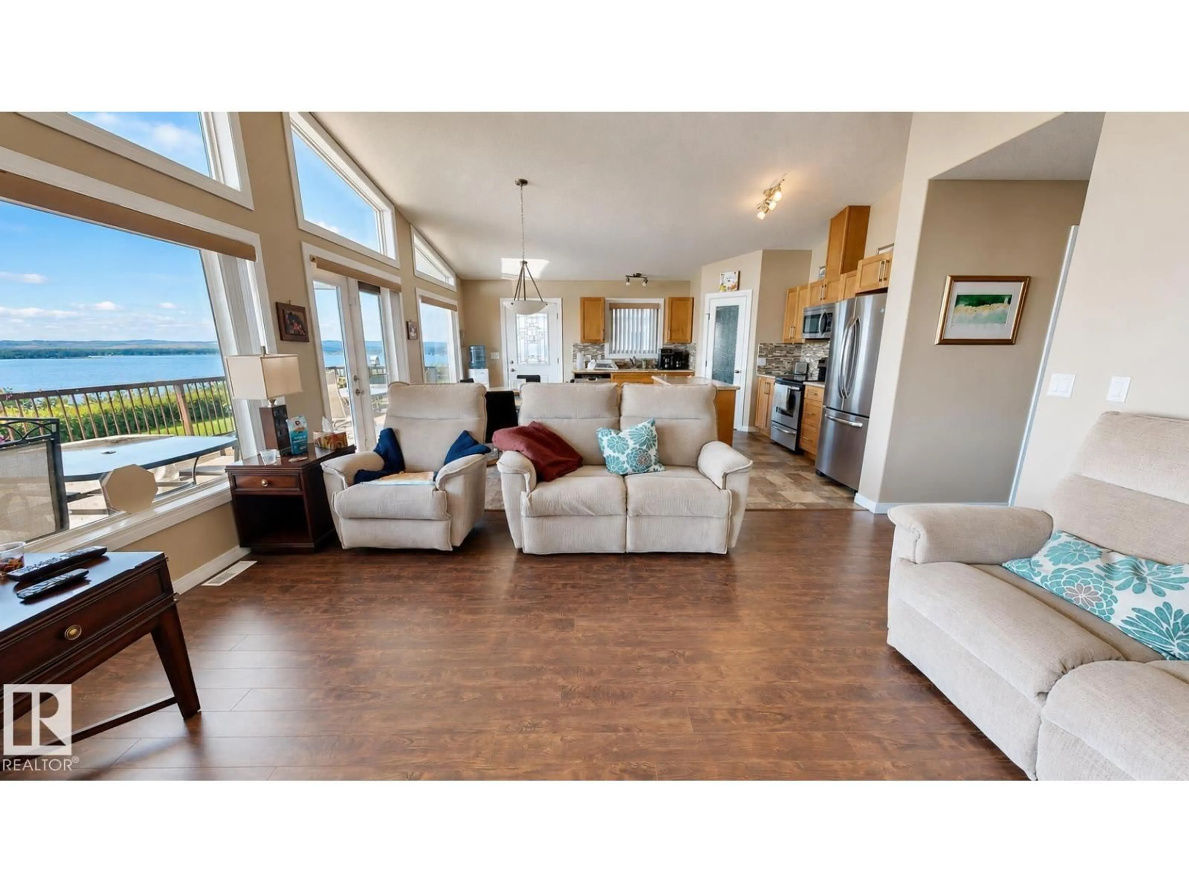 Living room with furniture, unknown for 39 CULMAC RD, Rural Parkland County Alberta T0E2B0
