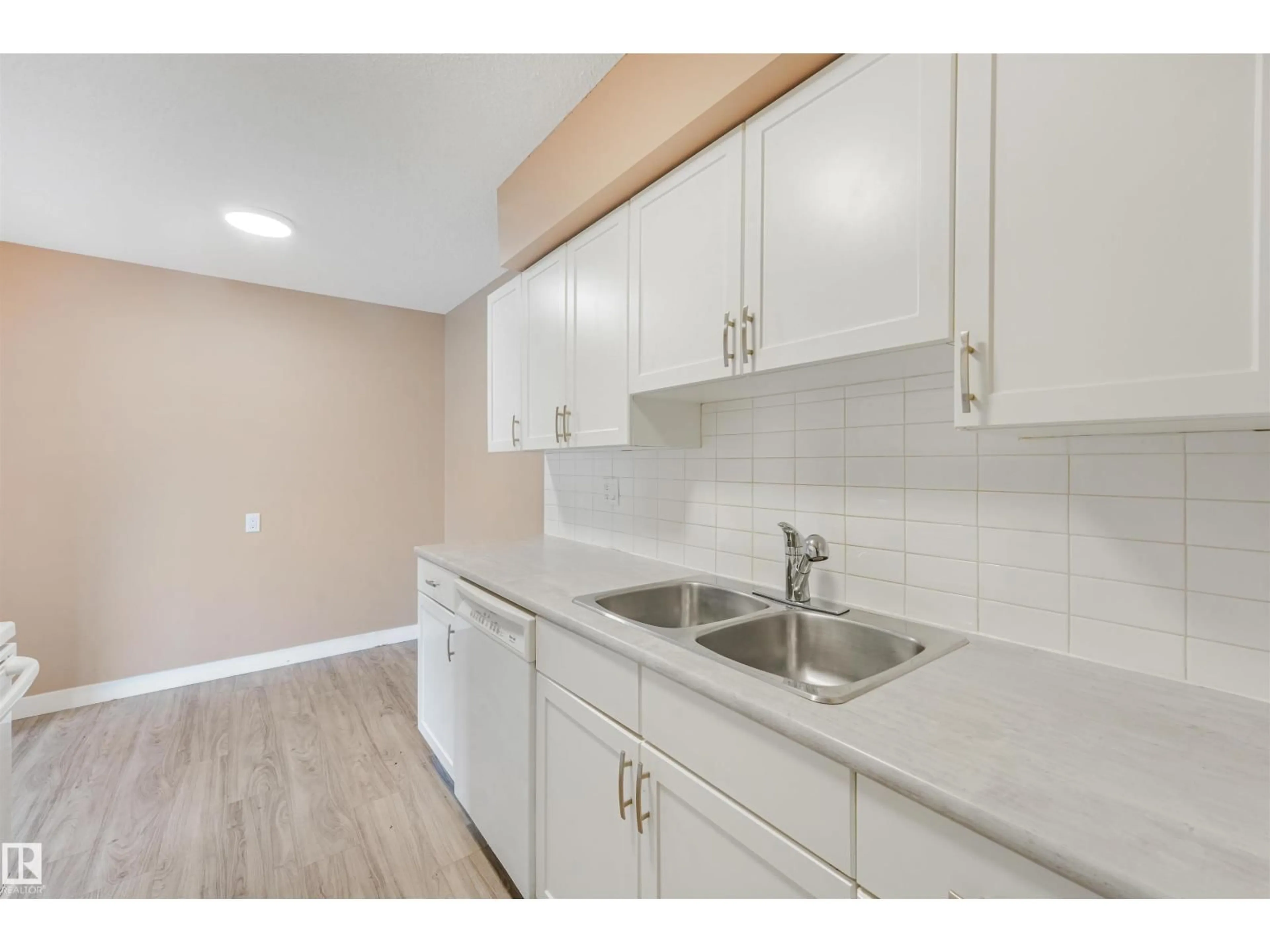 Standard kitchen, unknown for #8 - 14120 80 ST, Edmonton Alberta T5C1L6