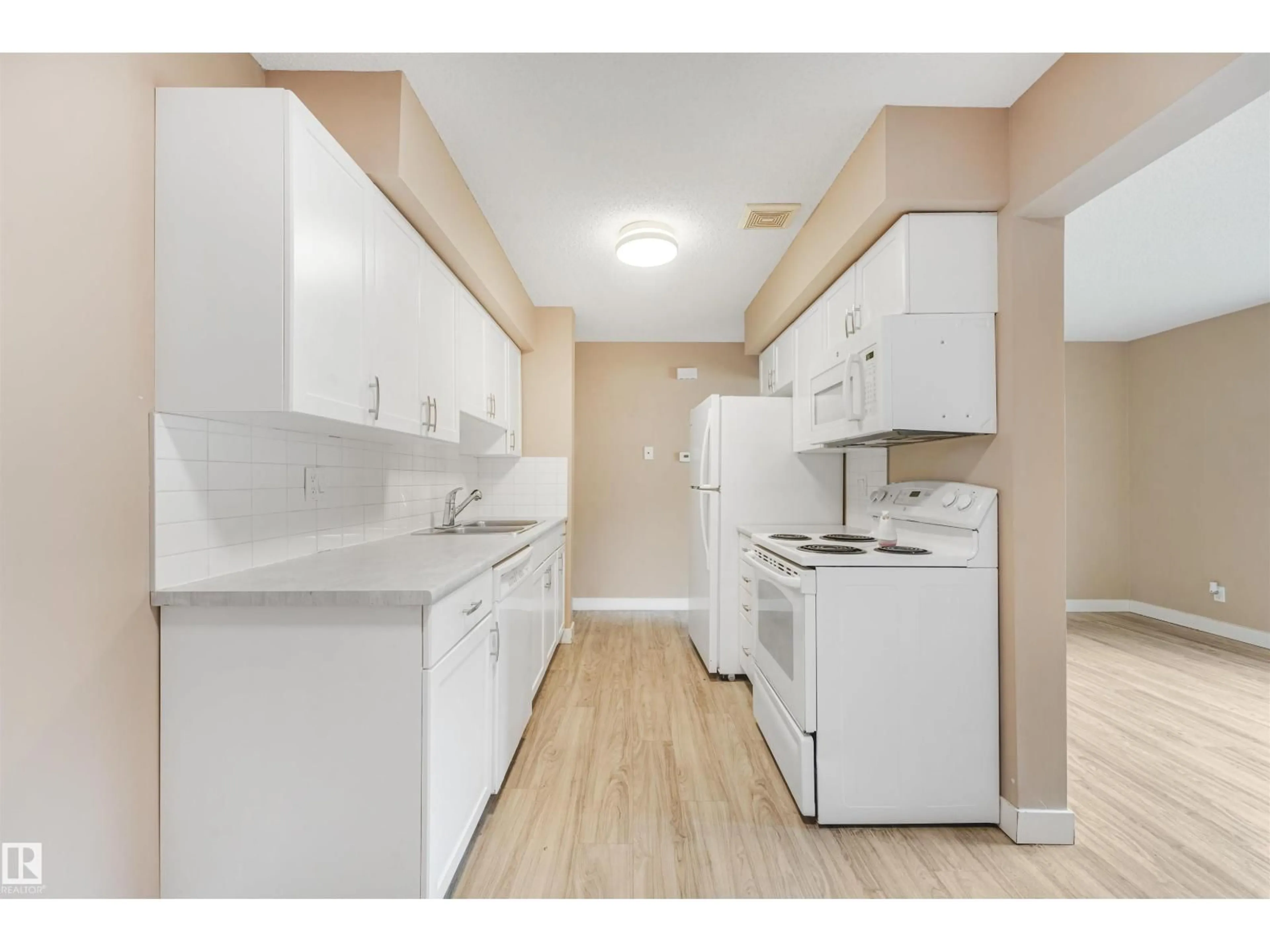 Standard kitchen, unknown for #8 - 14120 80 ST, Edmonton Alberta T5C1L6