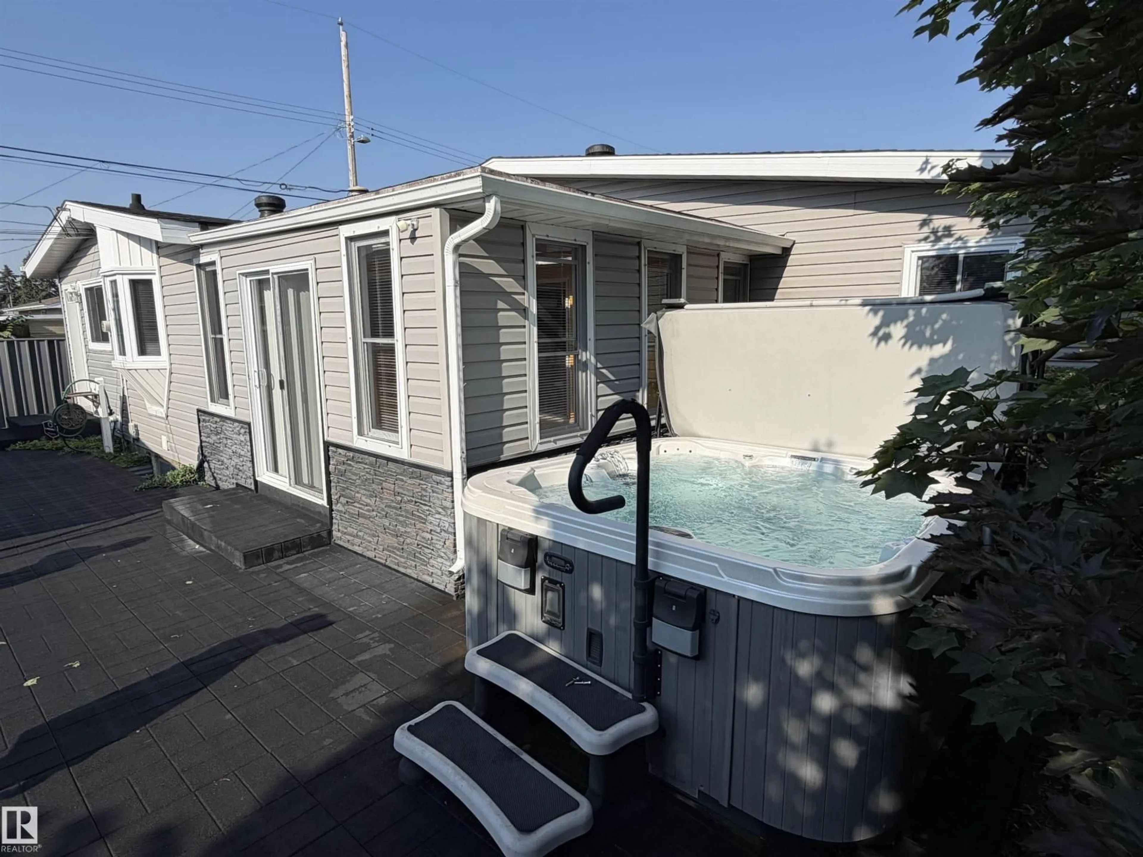 Unknown for NW - 13304 70 ST, Edmonton Alberta T5C0K3