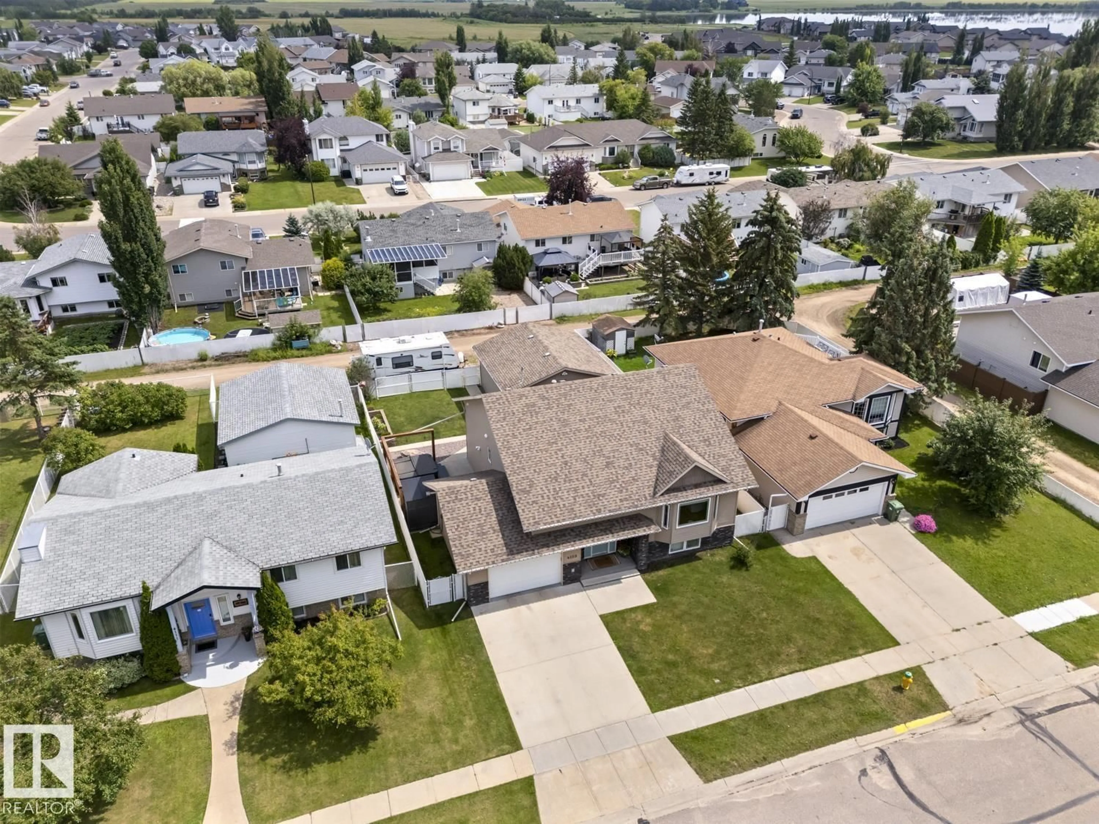 A pic from outside/outdoor area/front of a property/back of a property/a pic from drone, street for 4109 40 ST, Bonnyville Town Alberta T9N1T5