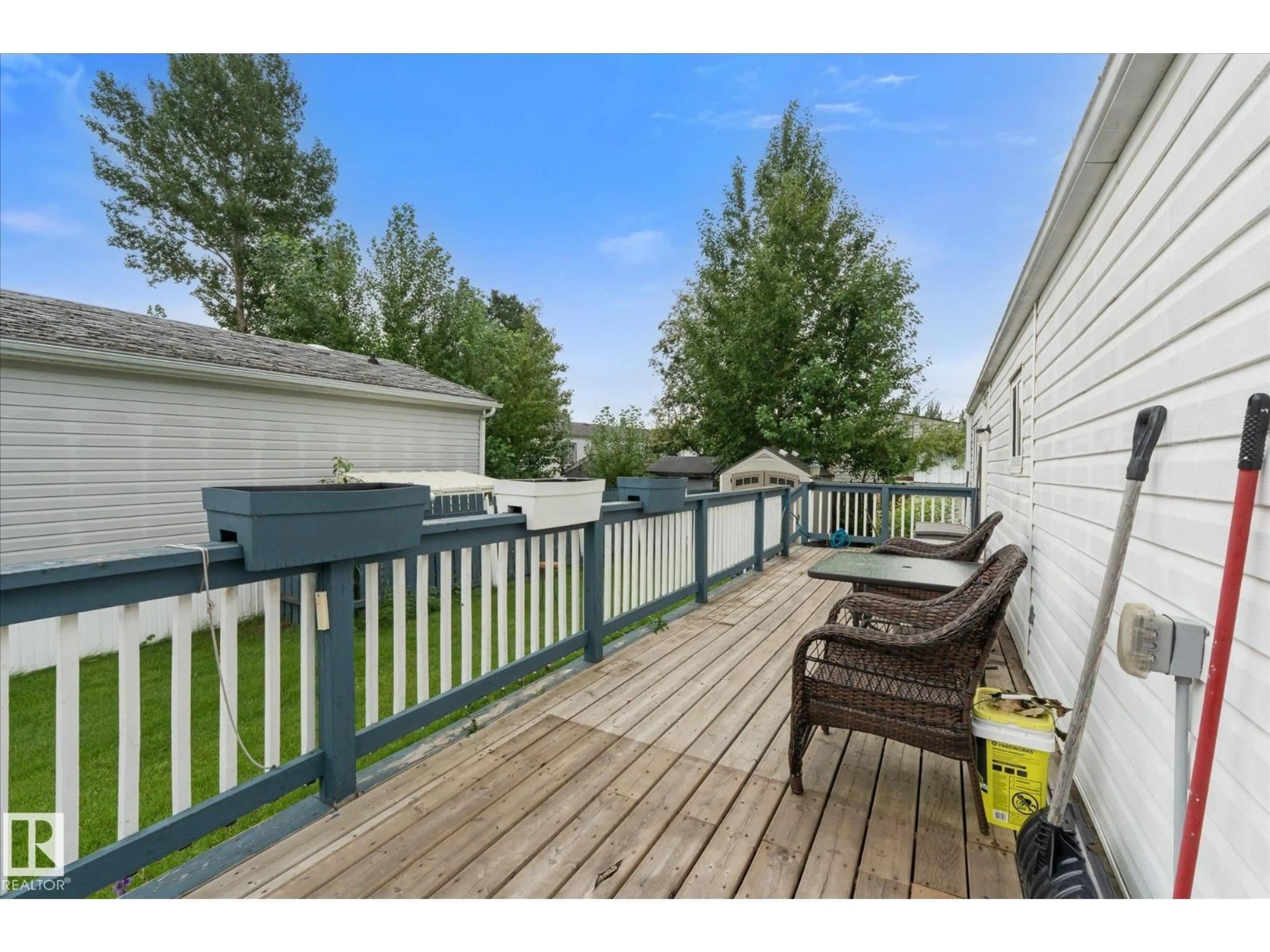 Patio, water/lake/river/ocean view for 49 RANGE ROAD 272, Rural Parkland County Alberta T7X3N4