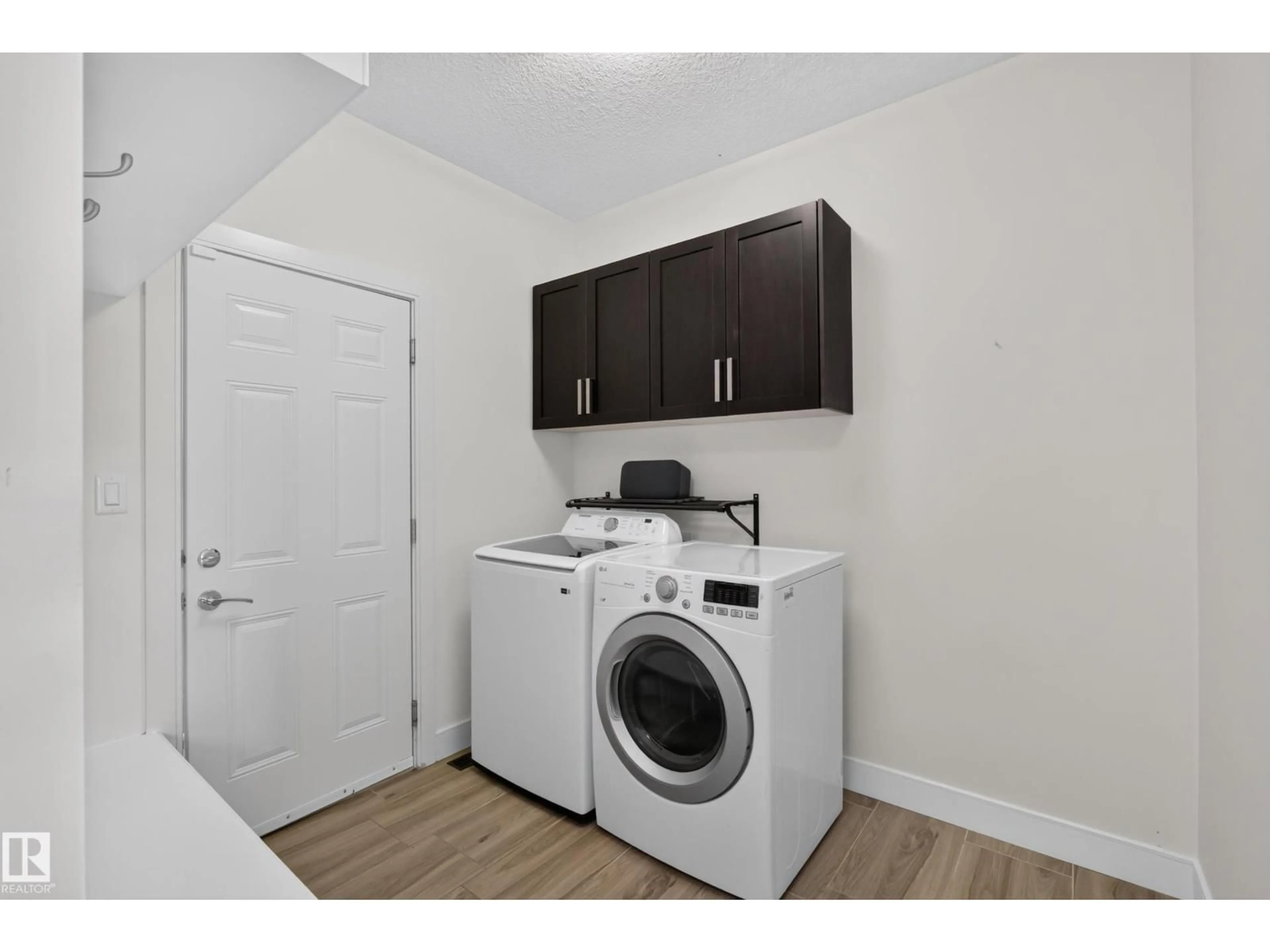 Laundry room for 89 SANDALWOOD PLACE, Leduc Alberta T9E1C4