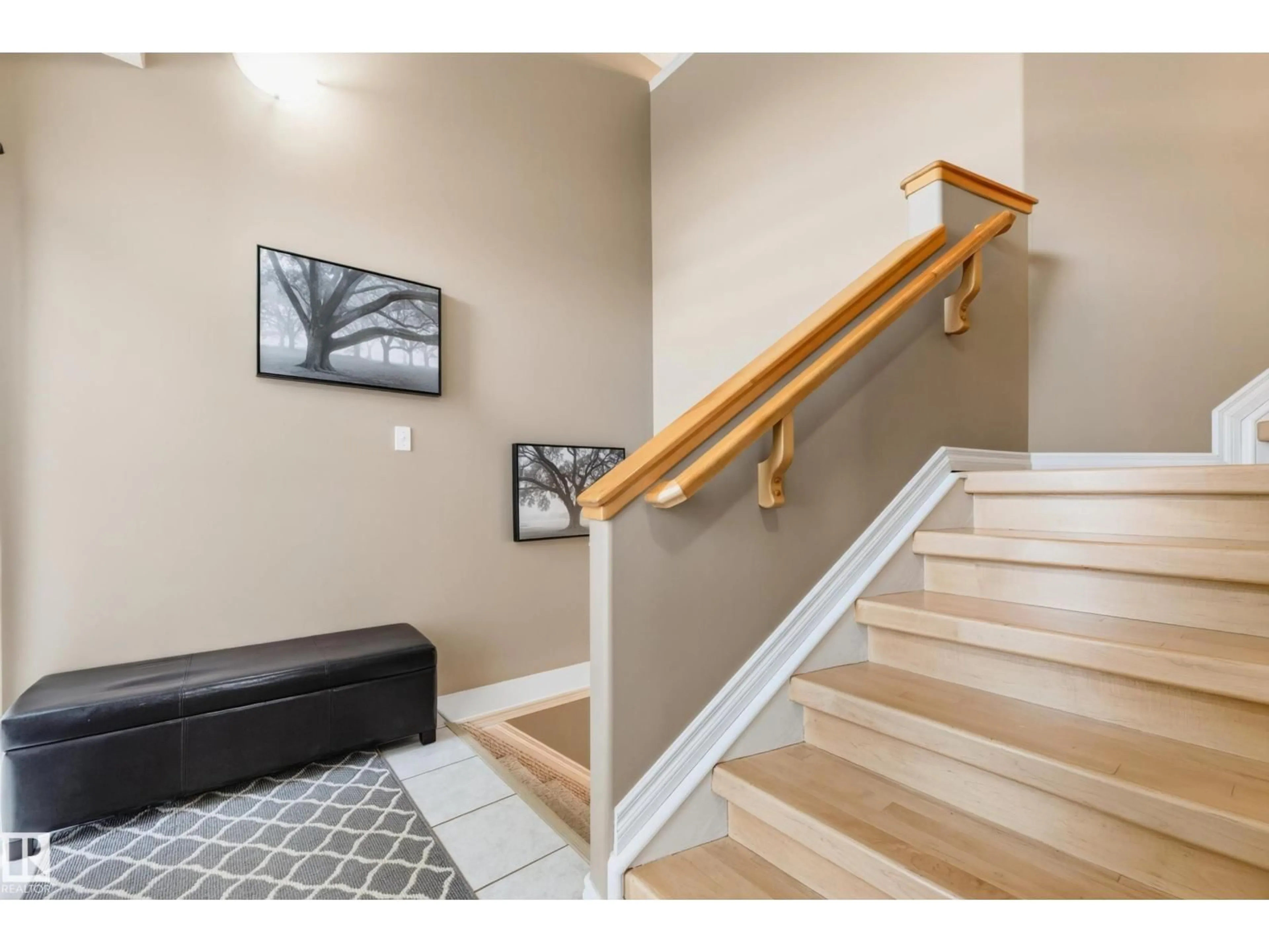 Indoor entryway for 97 FOXBORO WY, Sherwood Park Alberta T8A6B5