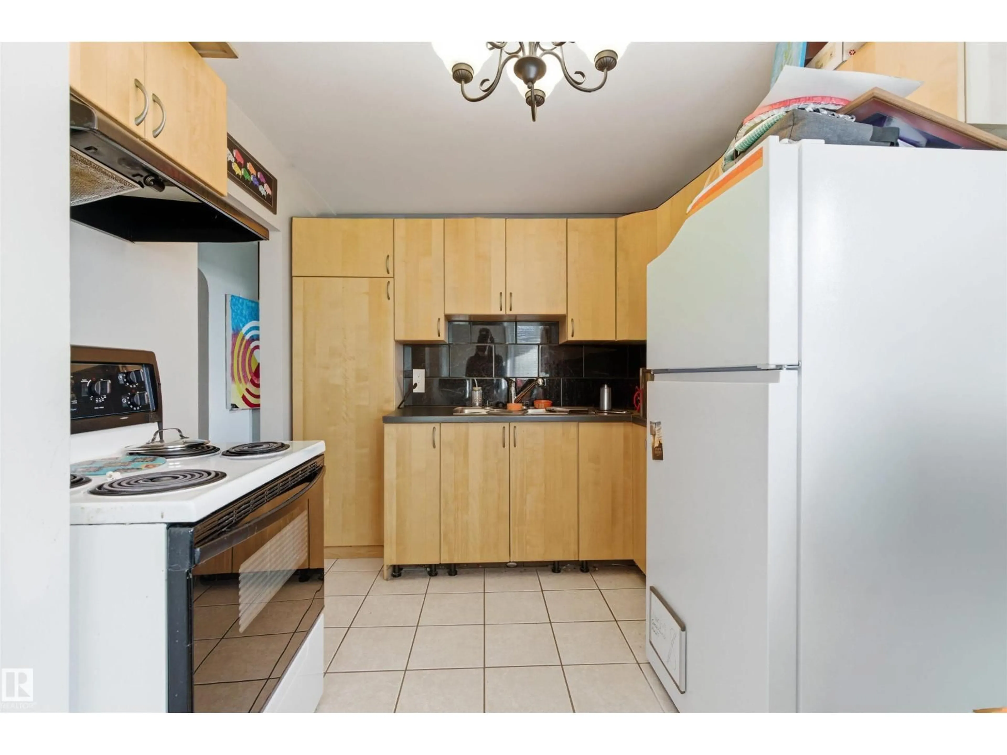 Standard kitchen, unknown for NW - 12758 117 ST, Edmonton Alberta T5E5J5