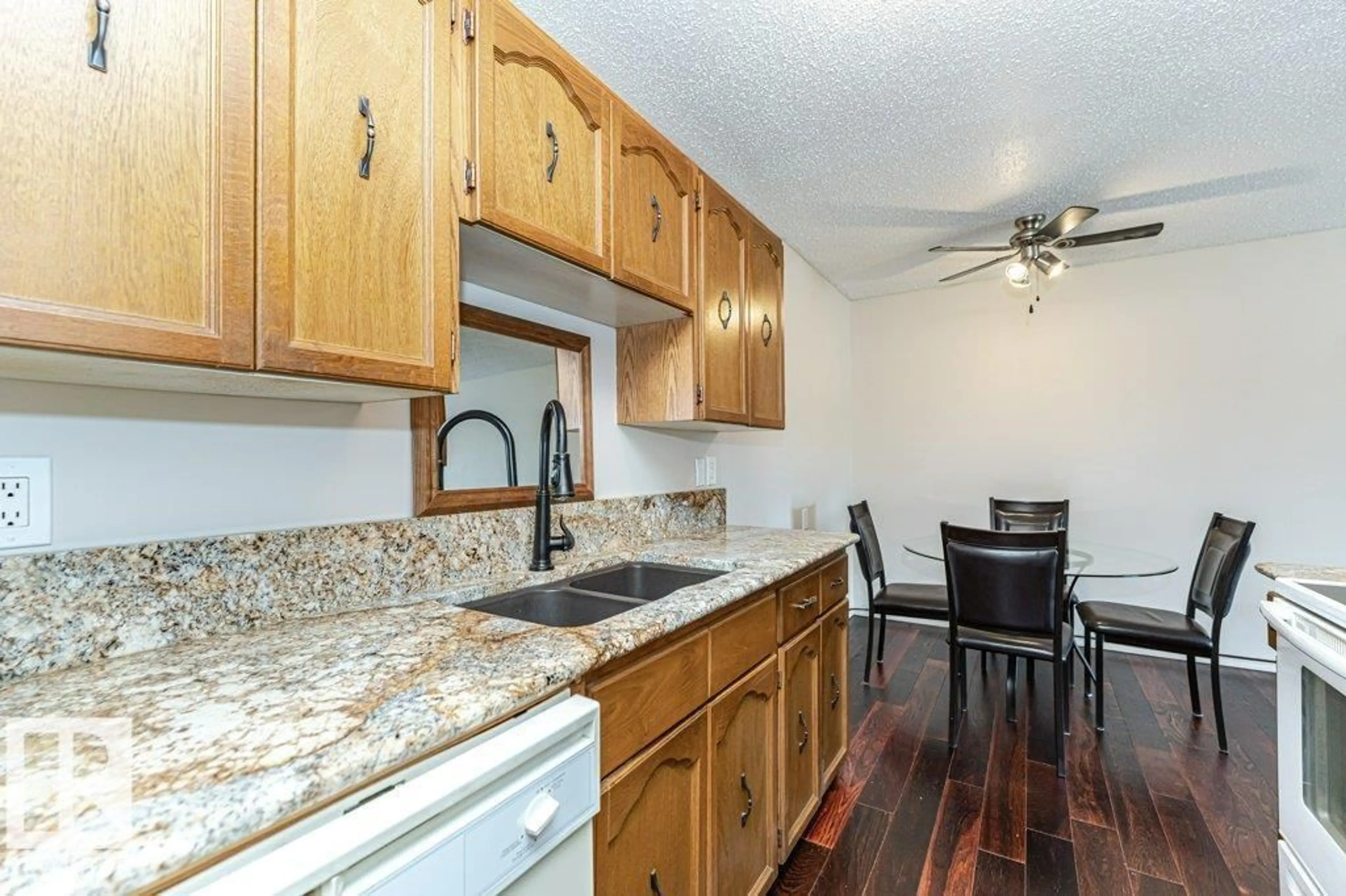 Standard kitchen, unknown for NW - 310 14004 26 ST, Edmonton Alberta T5Y1Y4