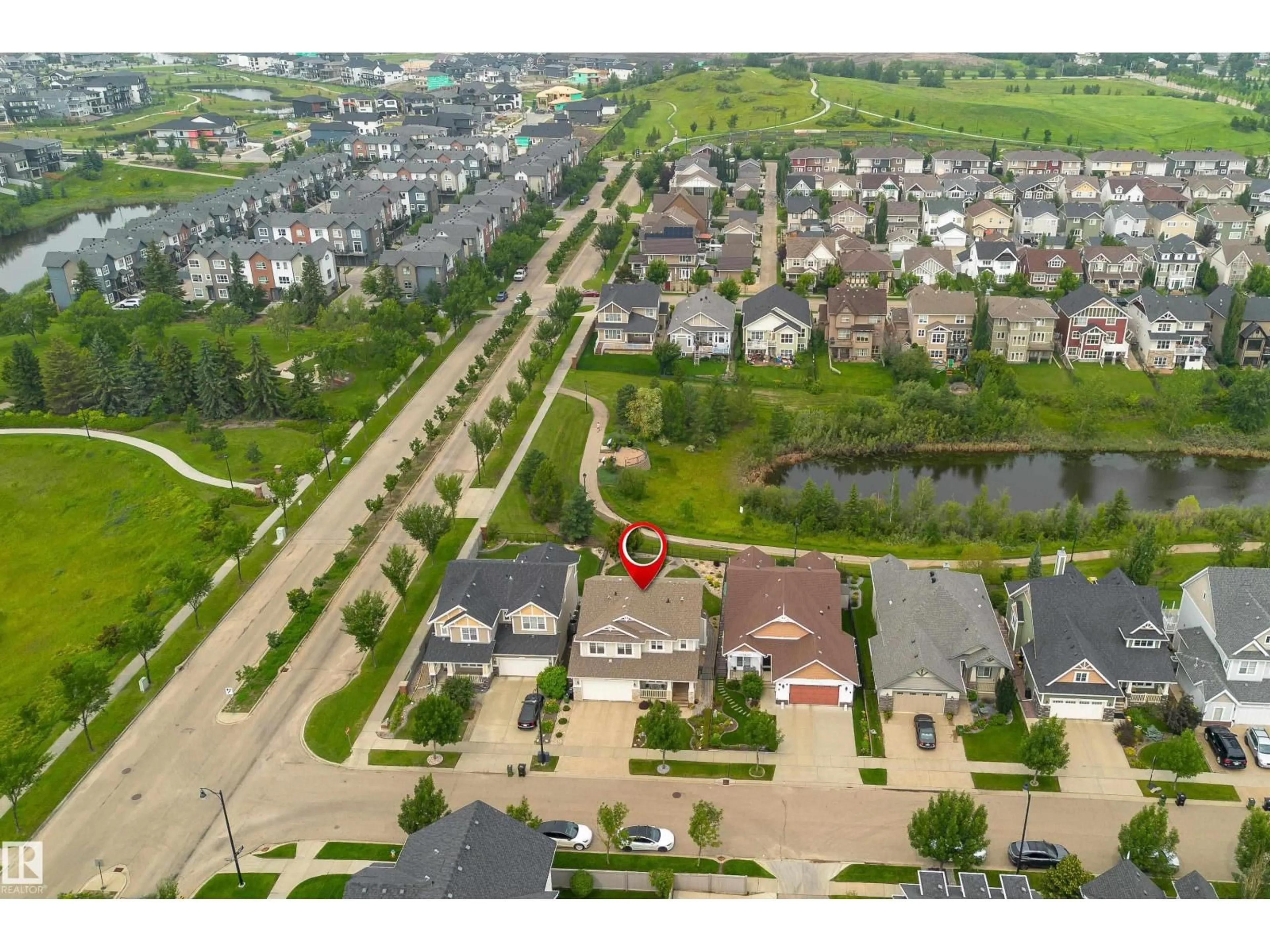 A pic from outside/outdoor area/front of a property/back of a property/a pic from drone, street for 2338 FREZENBERG AV, Edmonton Alberta T5E5R9