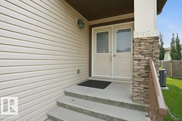 258 ALBANY DR, Edmonton 2