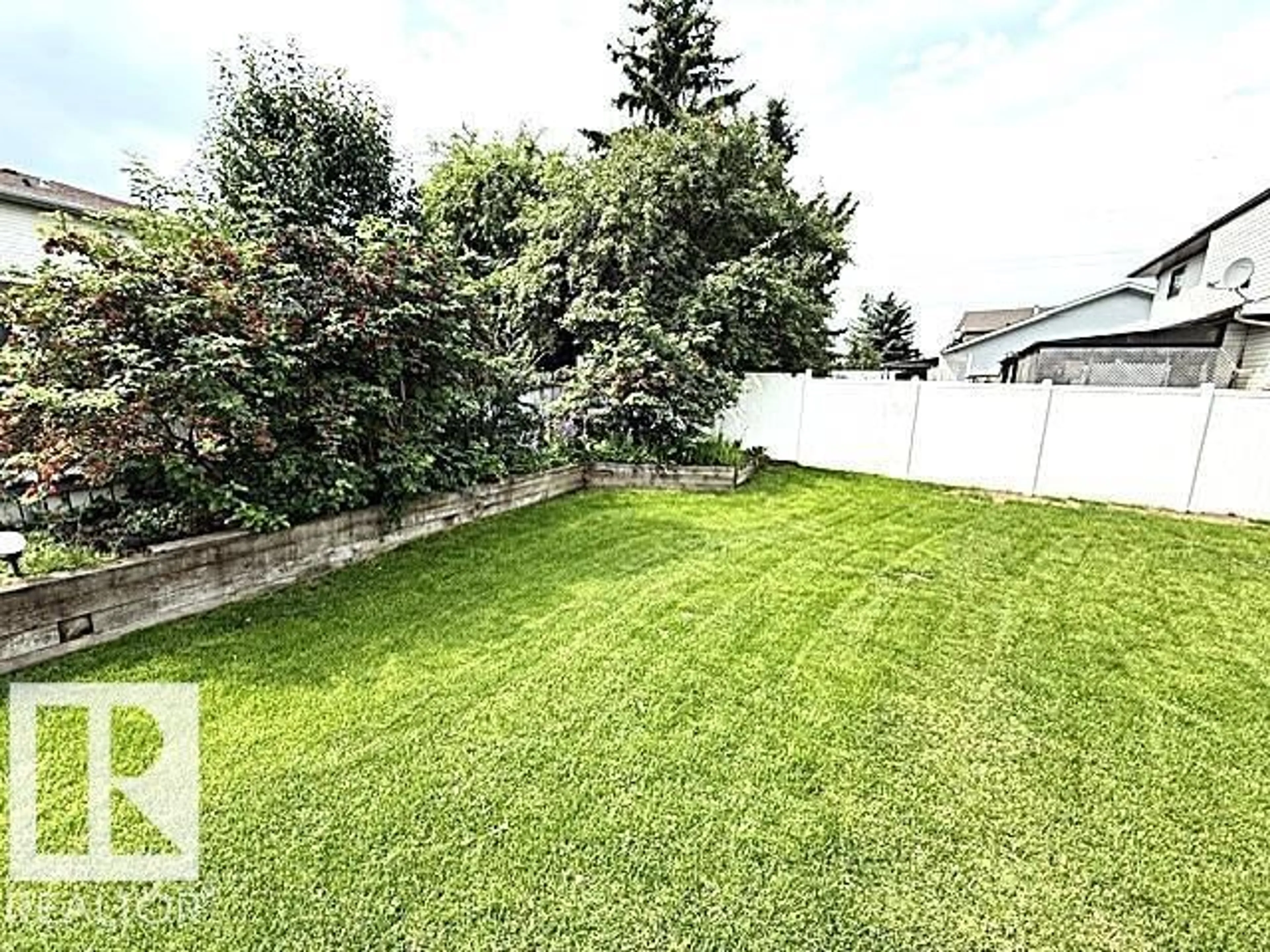 A pic from outside/outdoor area/front of a property/back of a property/a pic from drone, unknown for 212 WEST LIBERTY CR, Millet Alberta T0C1Z0