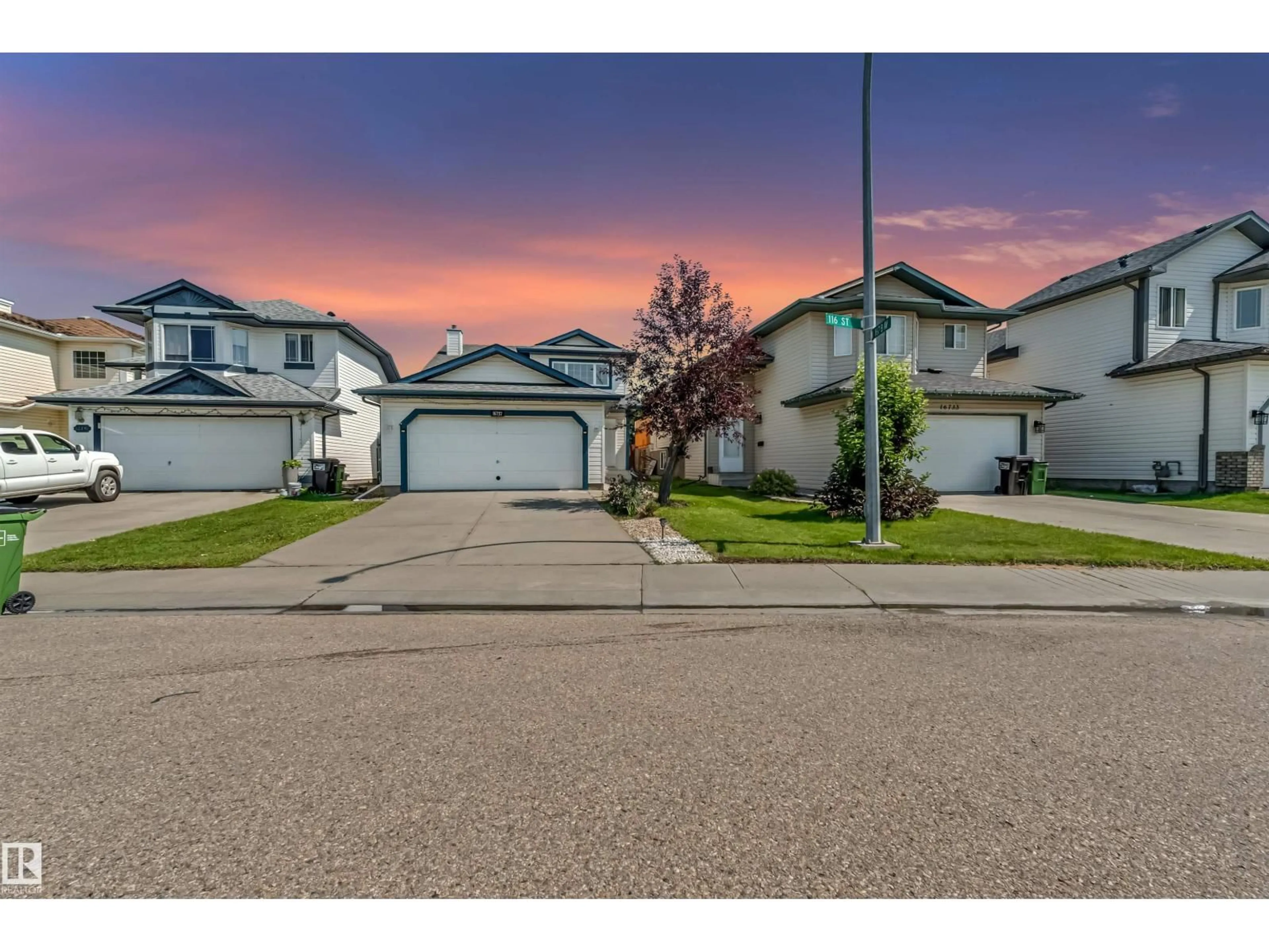 A pic from outside/outdoor area/front of a property/back of a property/a pic from drone, street for NW - 16737 116 ST, Edmonton Alberta T5X6B8