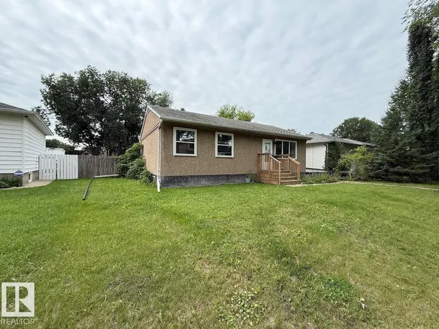 7607 83 AV, Edmonton 2