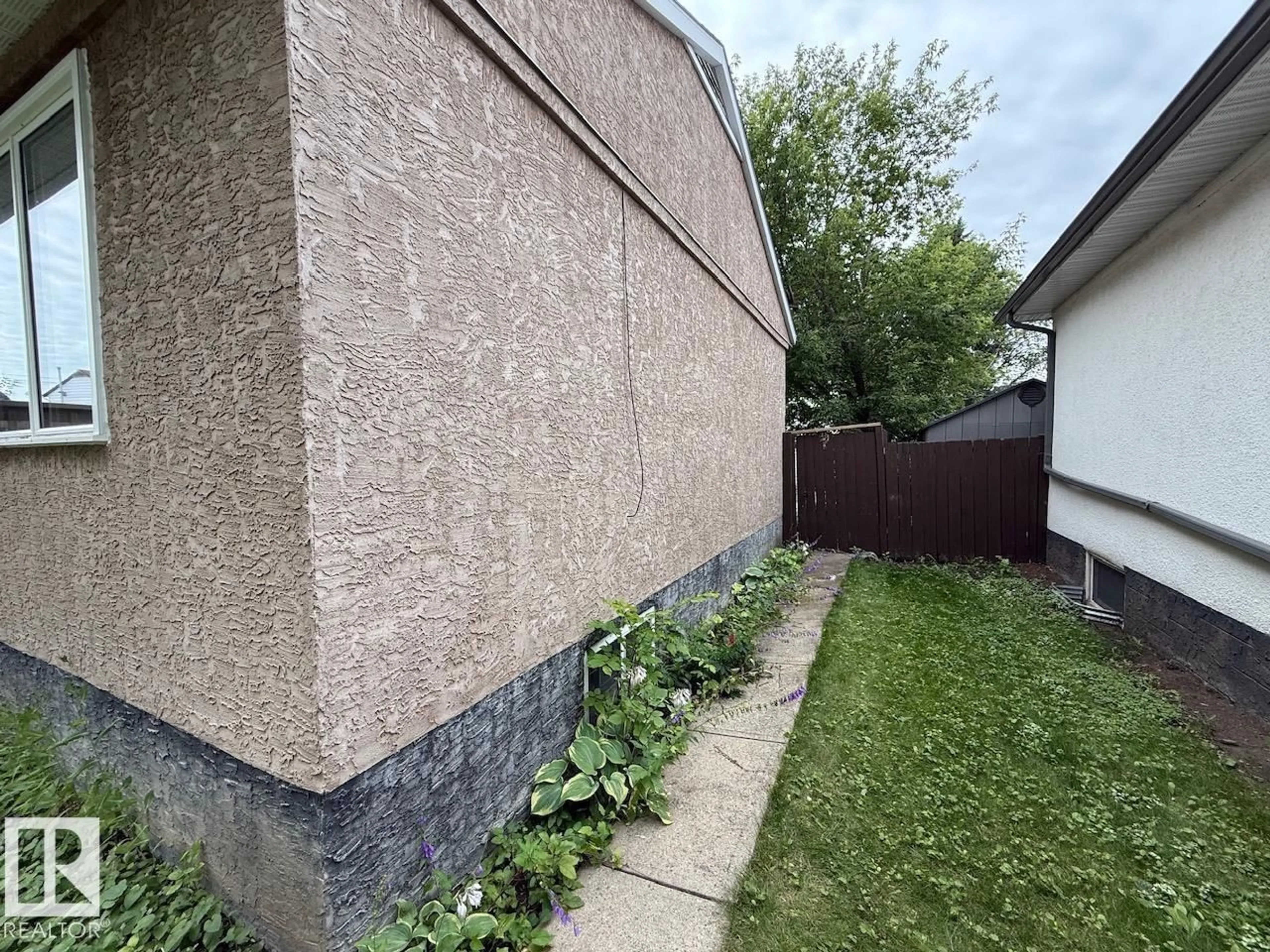 Unknown for 7607 83 AV, Edmonton Alberta T6C1A2