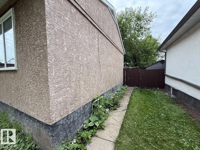 7607 83 AV, Edmonton 4