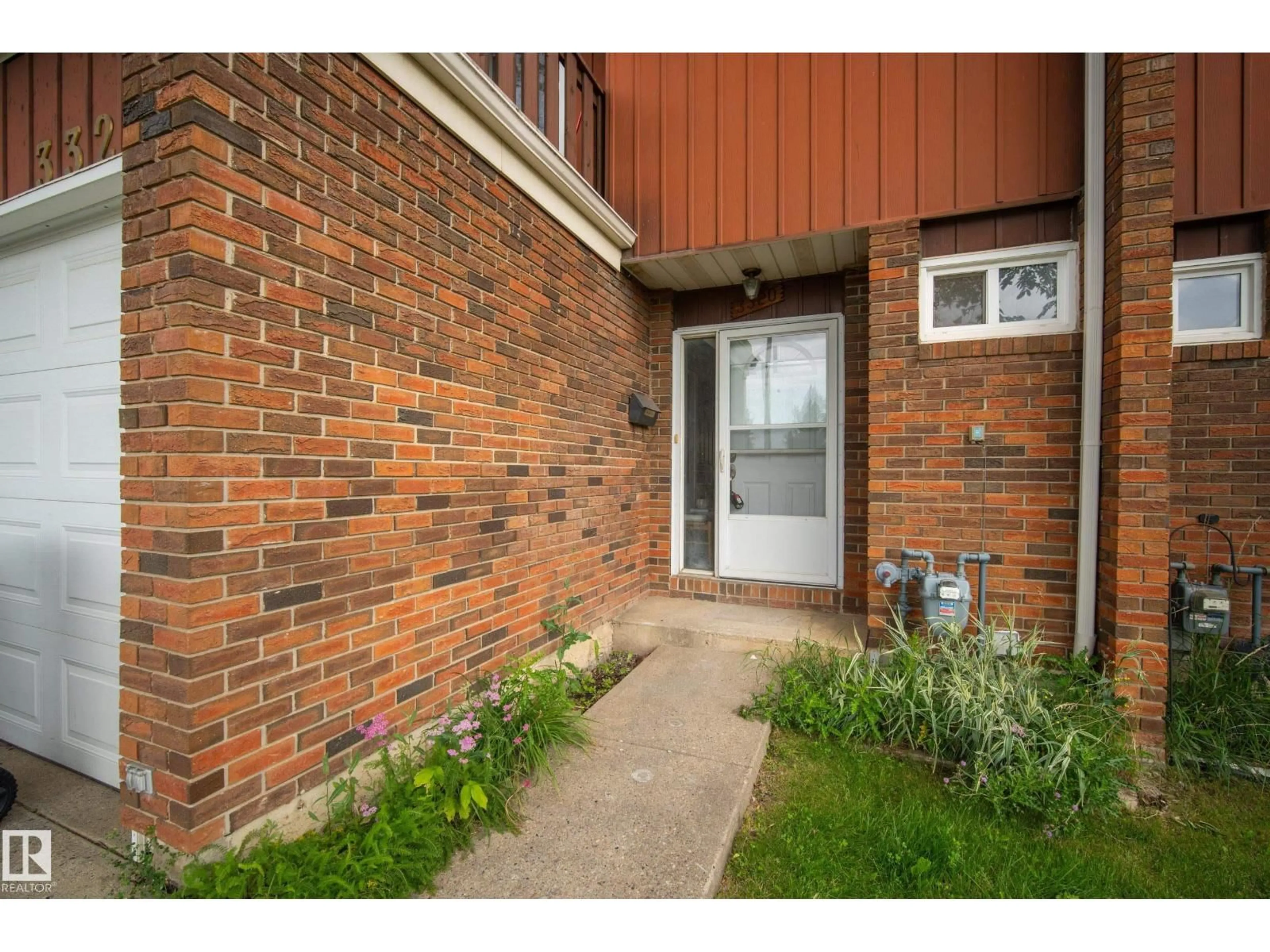 Unknown for 3320 130A AV AV, Edmonton Alberta T5A3K3