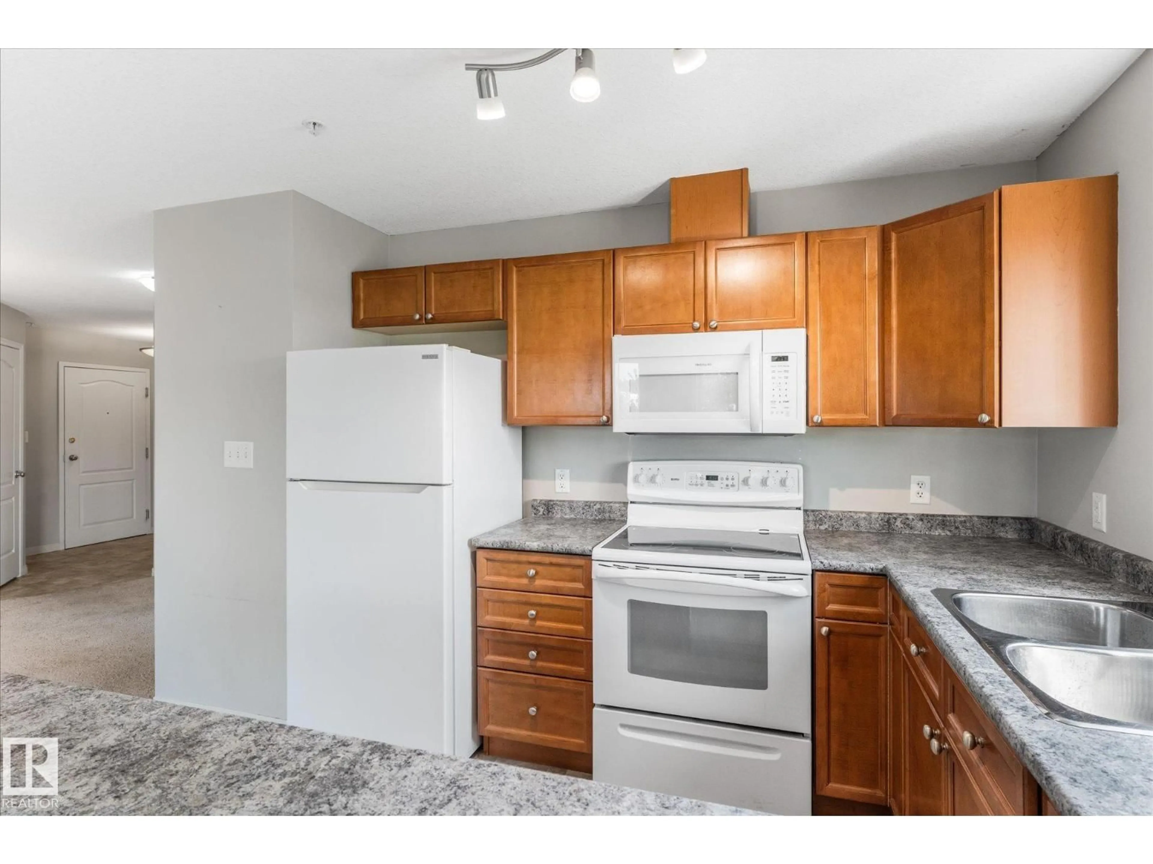 Standard kitchen, unknown for #208 - 4903 47 AV, Stony Plain Alberta T7Z0C8