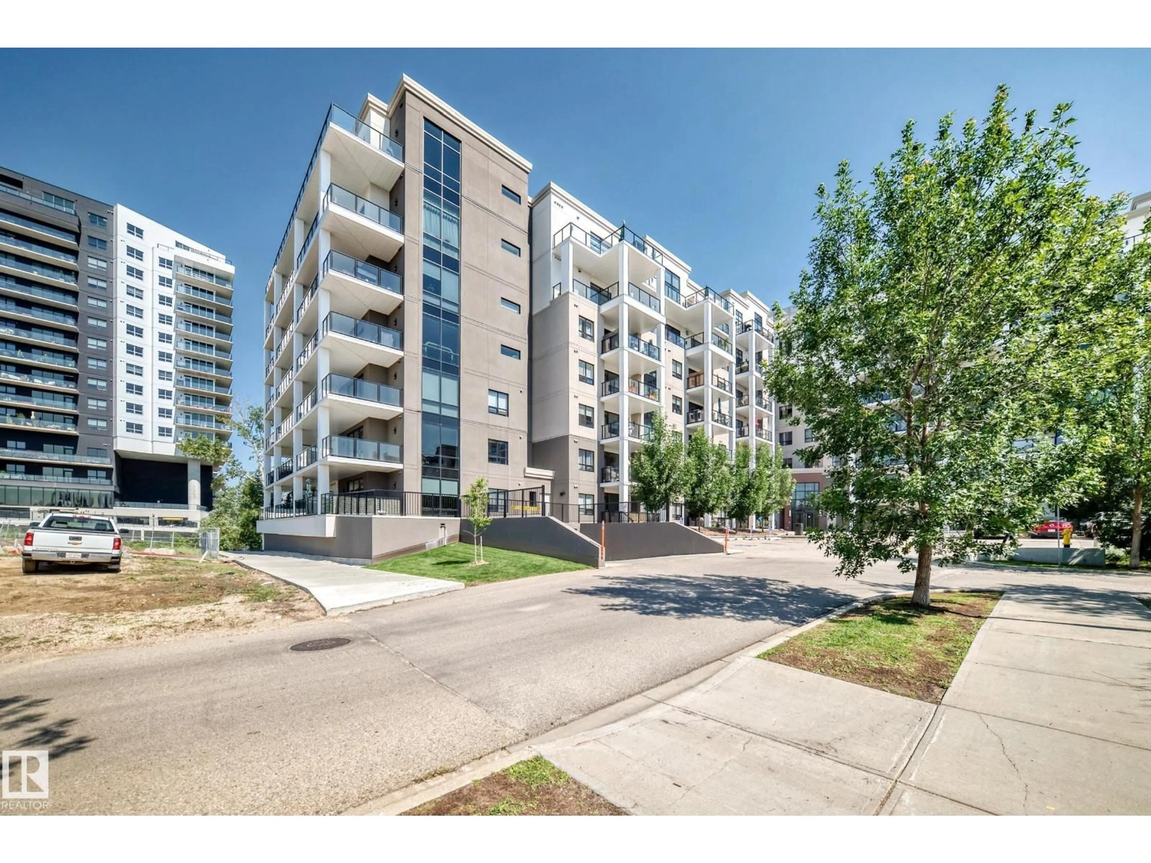 A pic from outside/outdoor area/front of a property/back of a property/a pic from drone, street for #507 - 200 BELLEROSE DR, St. Albert Alberta T8N7P7