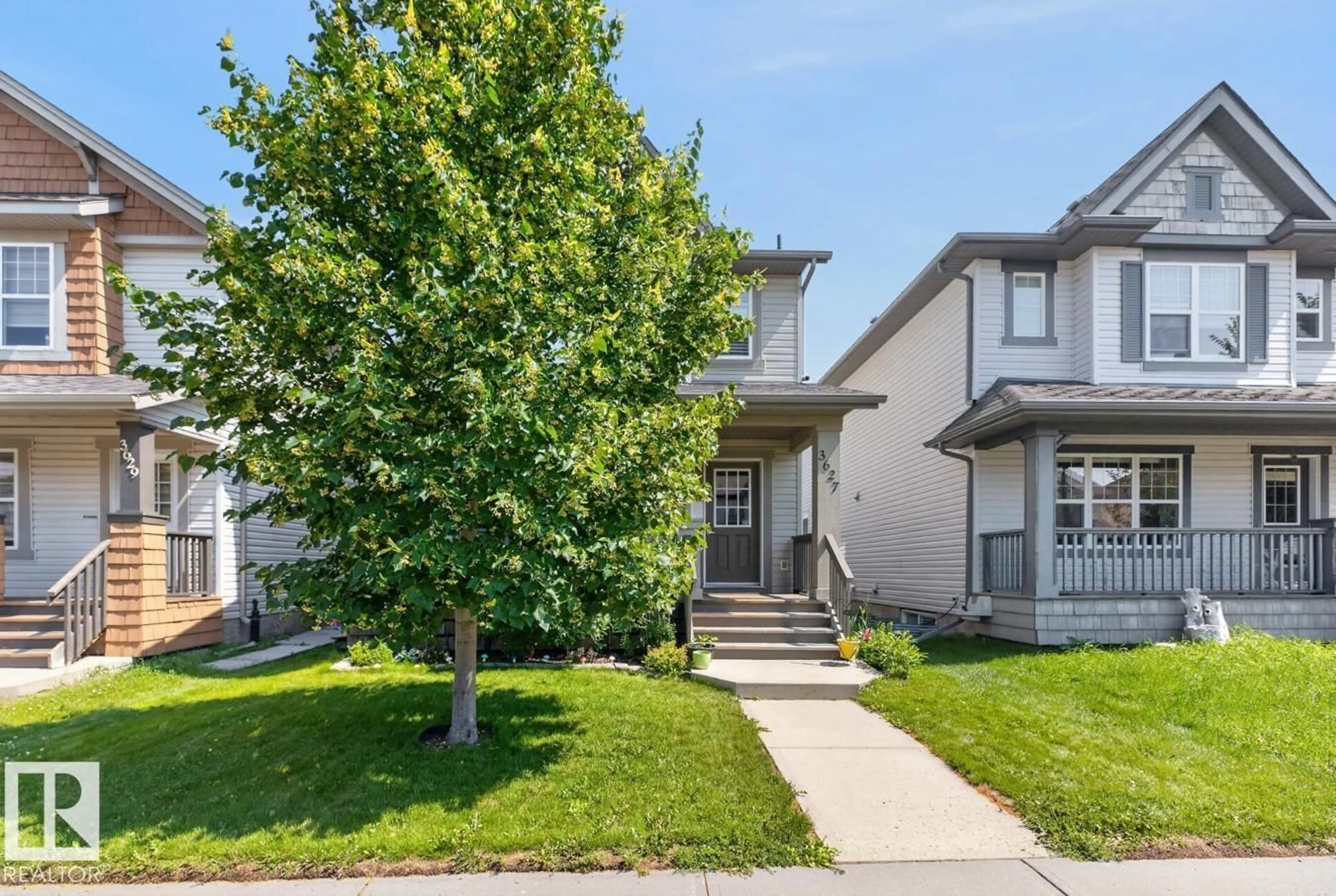 A pic from outside/outdoor area/front of a property/back of a property/a pic from drone, street for 3627 12 ST, Edmonton Alberta T6T0G1