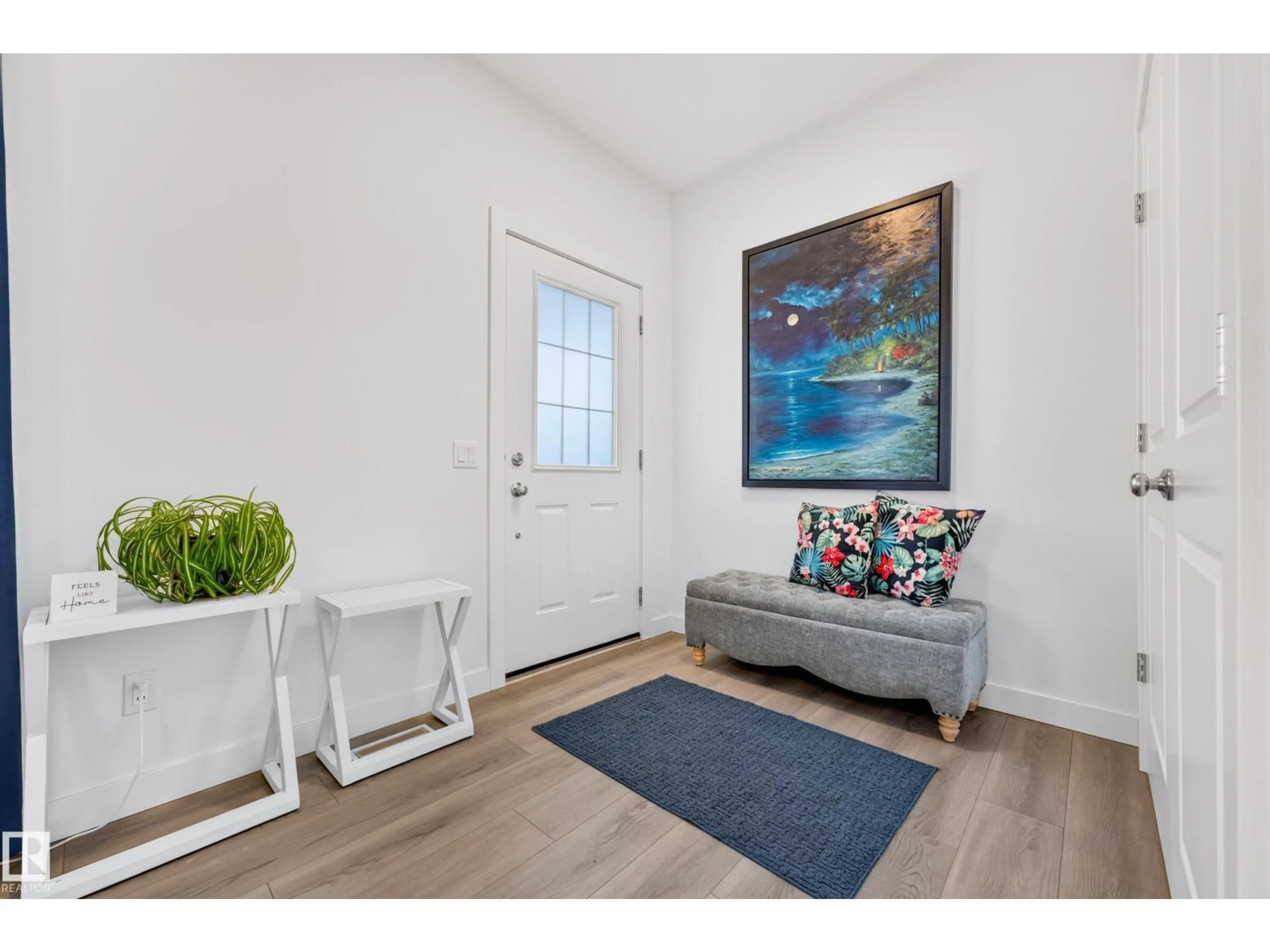 Indoor entryway for 350 JENSEN LAKES BV, St. Albert Alberta T8N7Y5